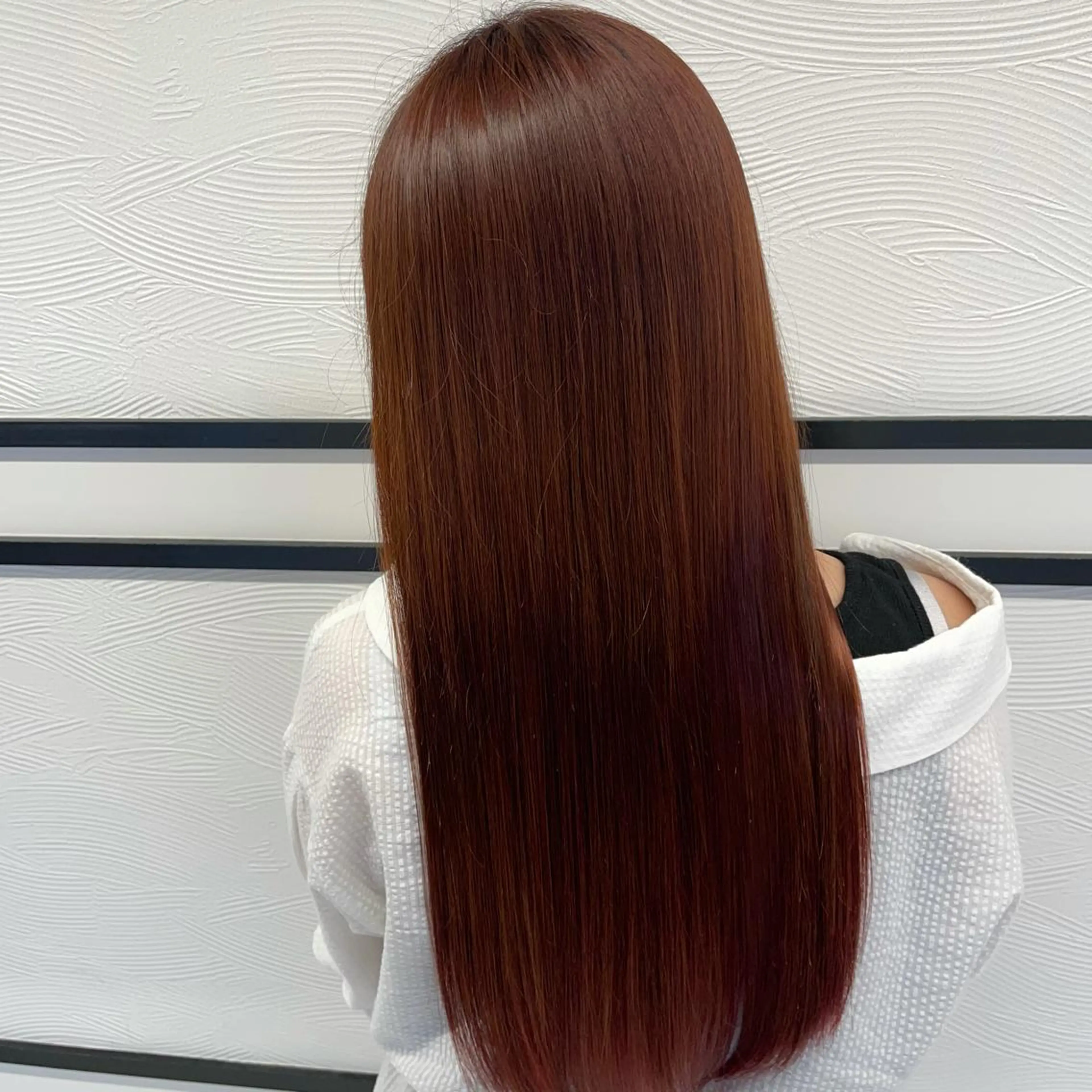 セミロング 小顔カット✨ 透明感カラーのヘアスタイル