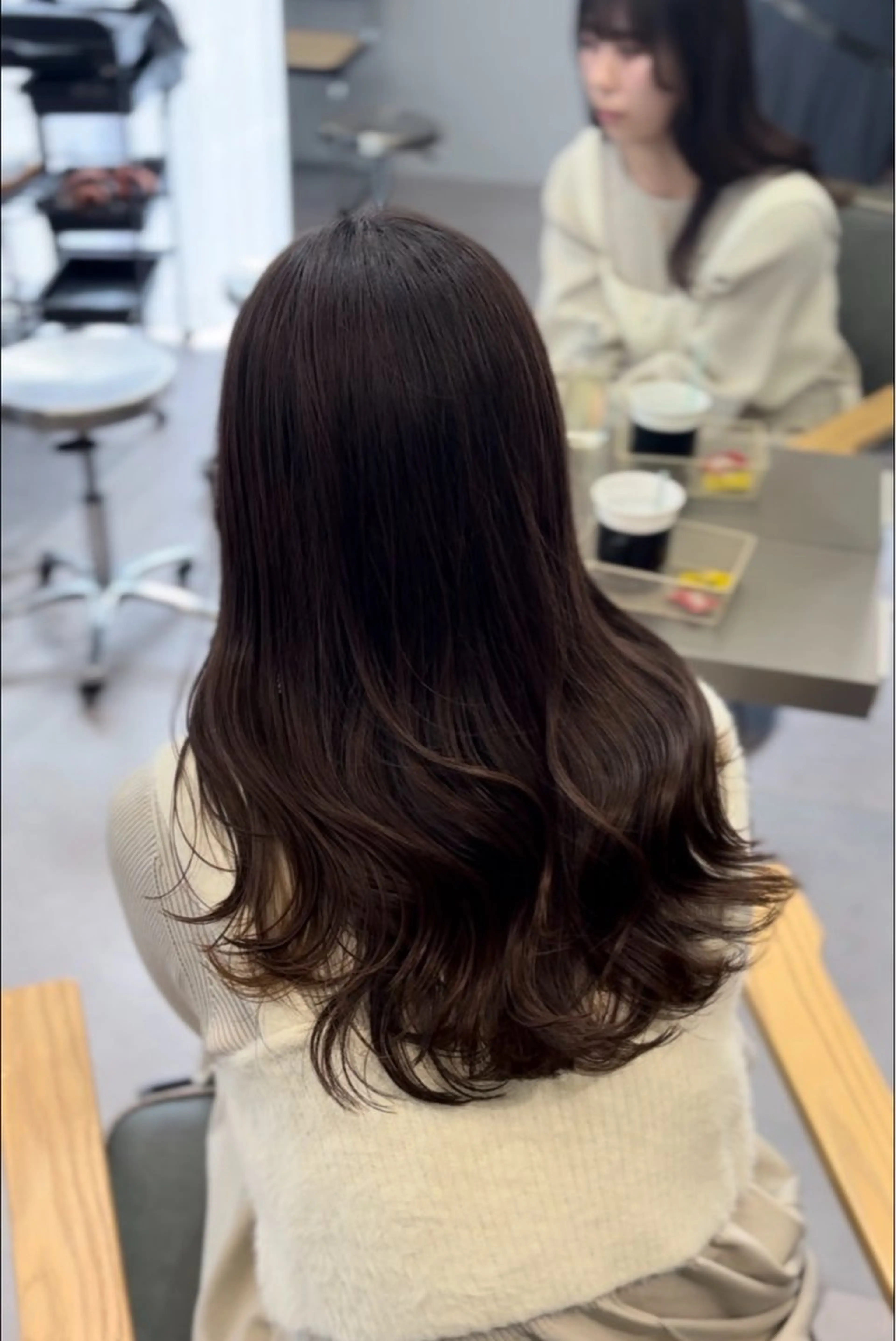 ロング カラー ベージュカラー ブリーチ ブリーチなしカラー 学生 トリートメント 梅田/ベージュ／ 艶カラー／三宅空翔のヘアスタイル