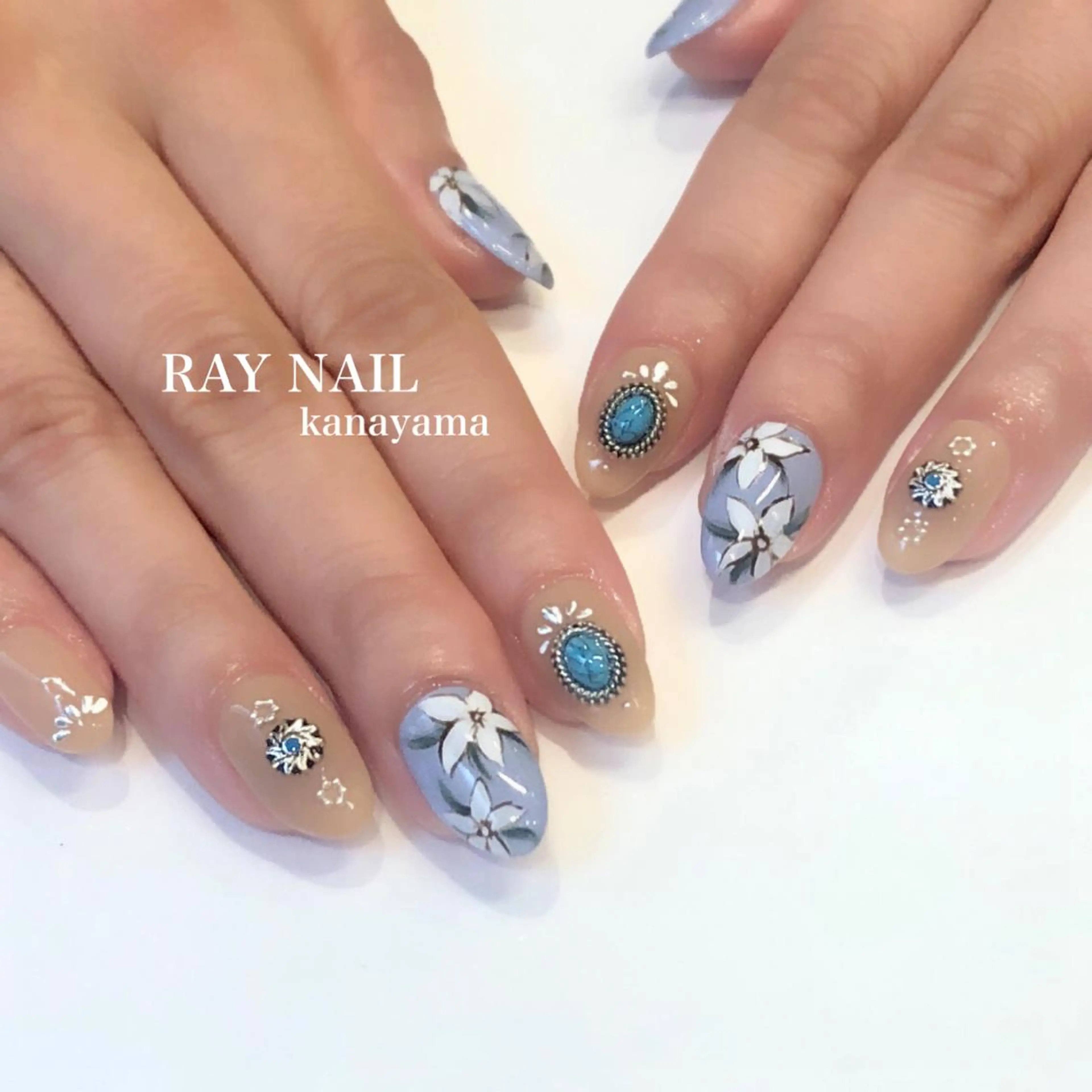 ネイル フラワーネイル ハンドネイル フットネイル Arowa 伊田のネイルデザイン
