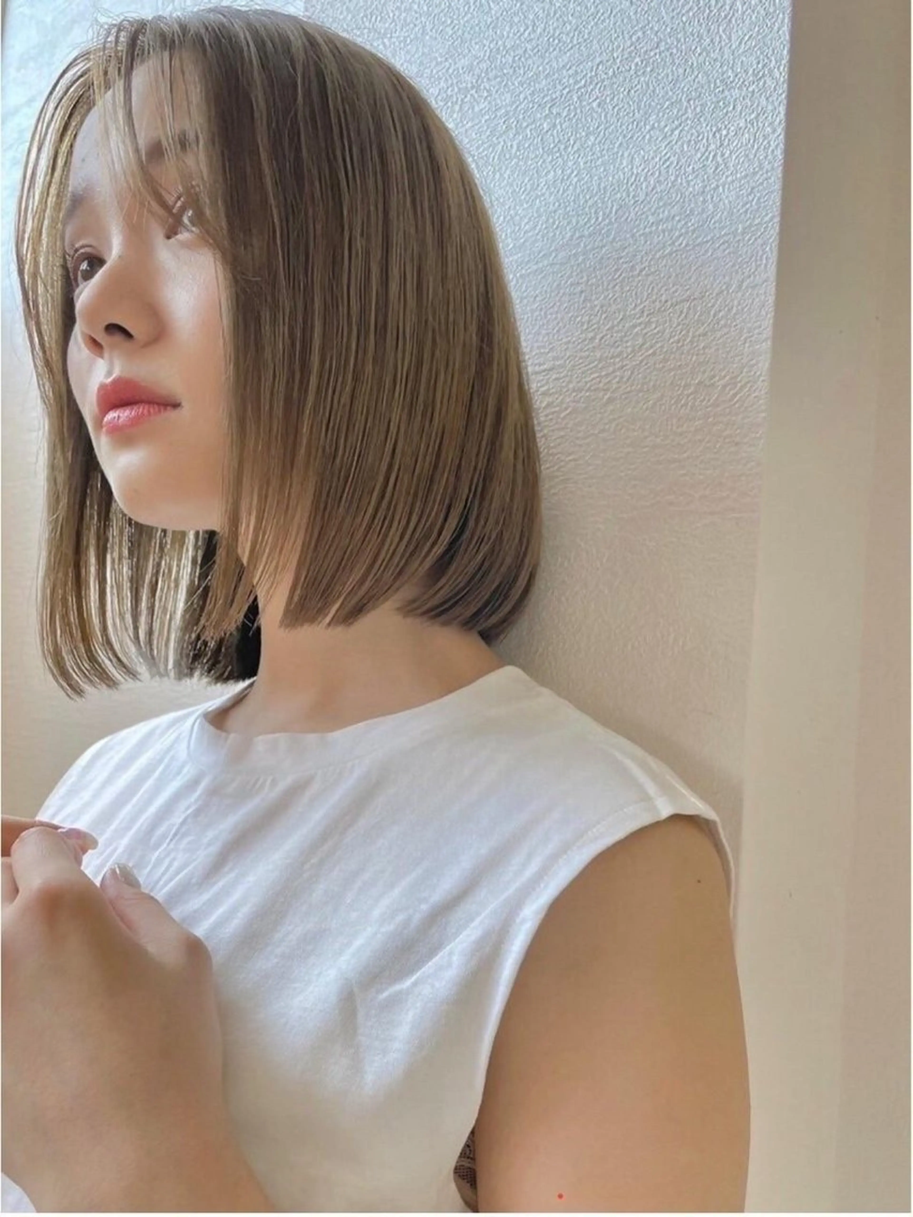 ショート カラー 透明感カラー🤎 中川智帆のヘアスタイル