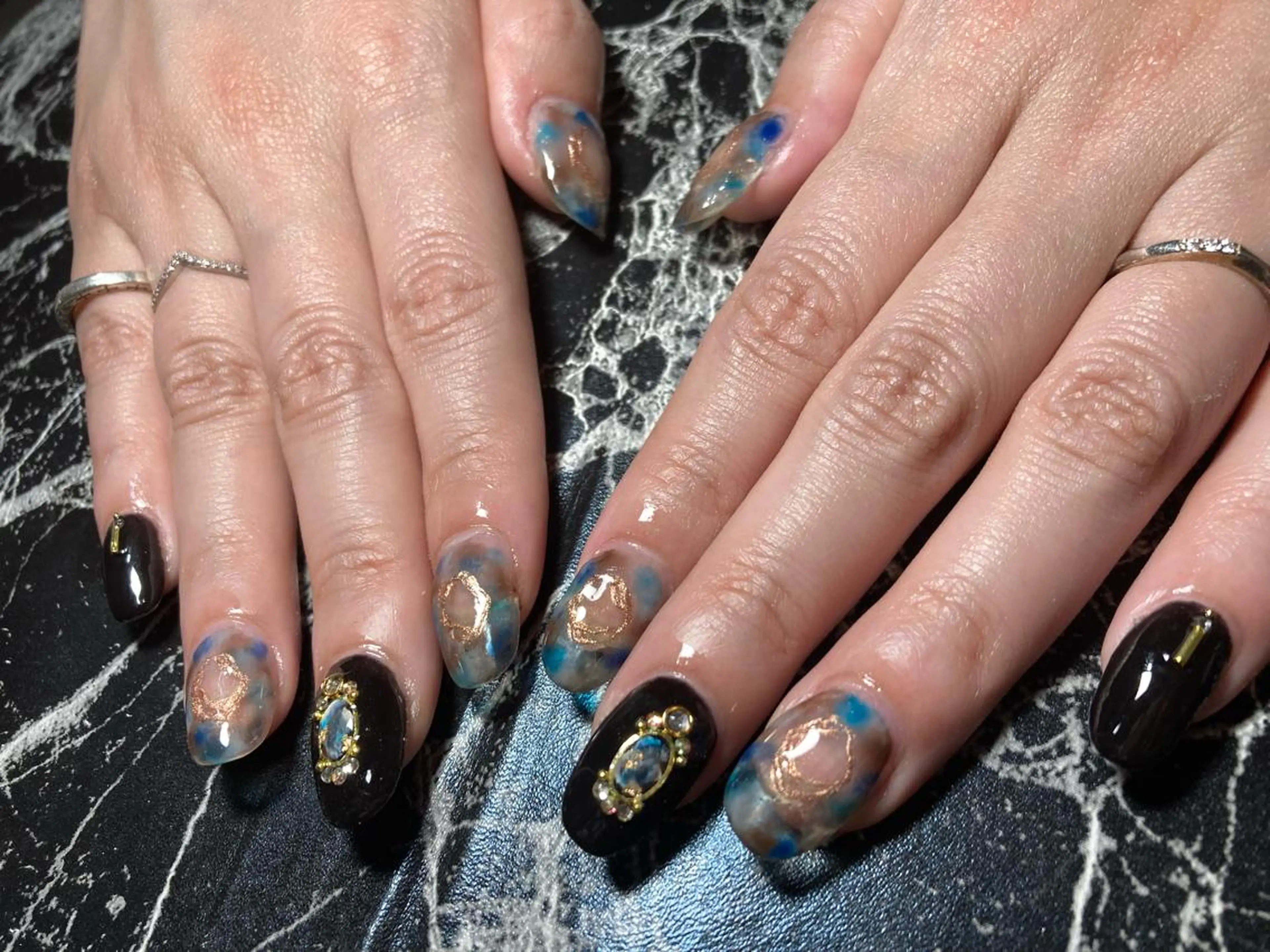 ショート ネイル ハンドネイル ✴︎ Delightのネイルデザイン