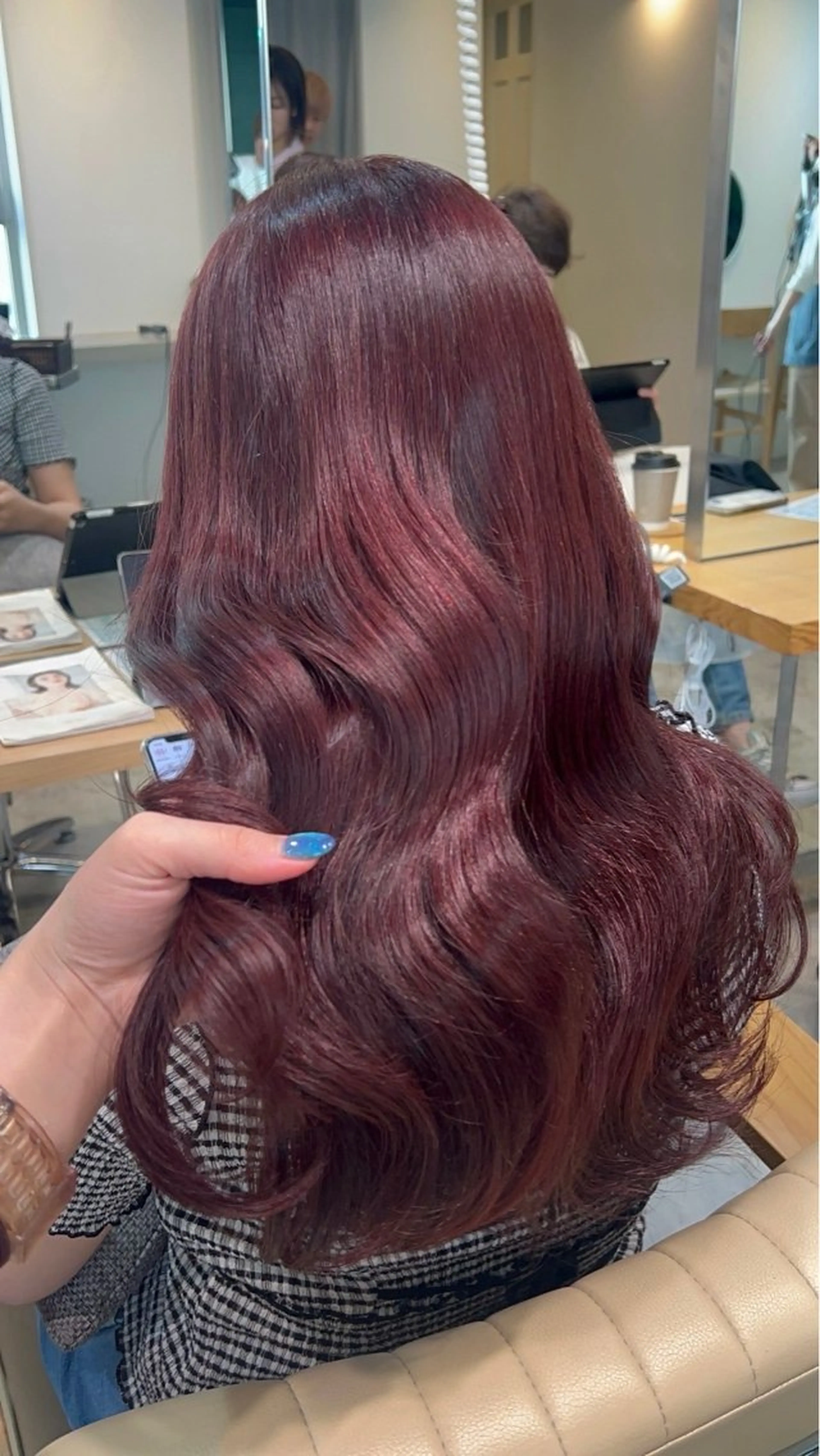 カラー morita yunaのヘアスタイル