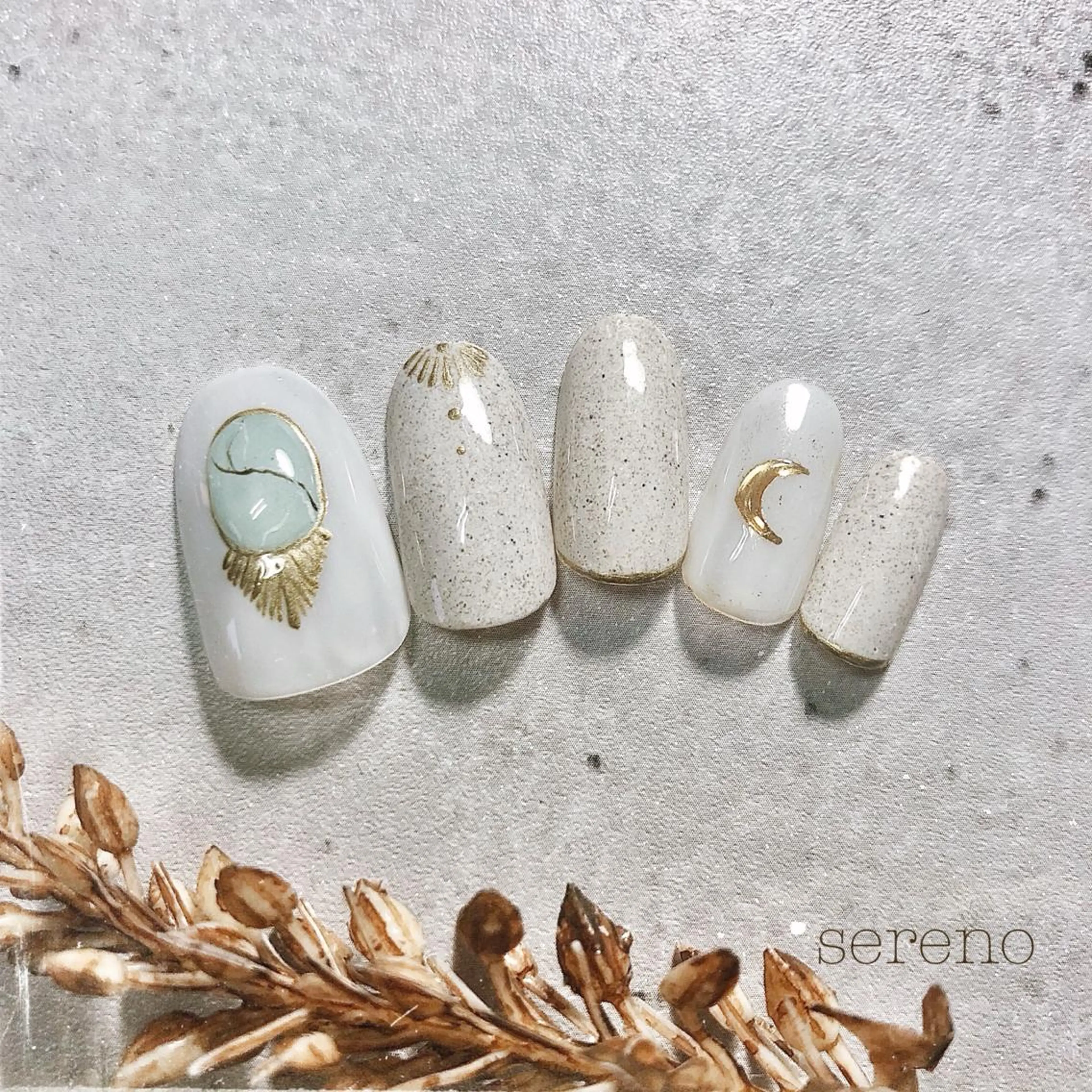 ネイル 【骨格診断📝 最強似合わせ眉✨】のエステ・リラクイメージ