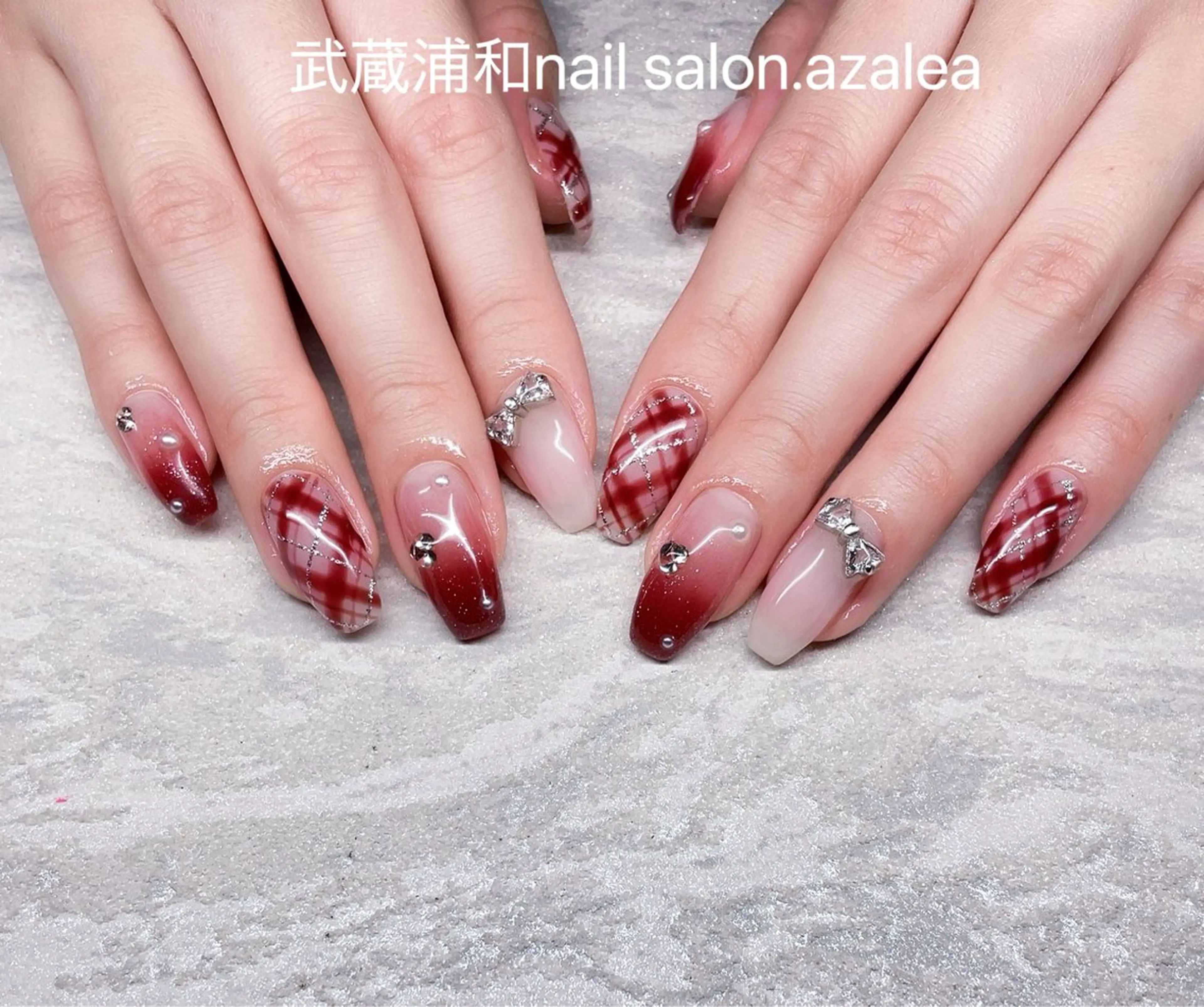 ネイル ハンドネイル R inのネイルデザイン