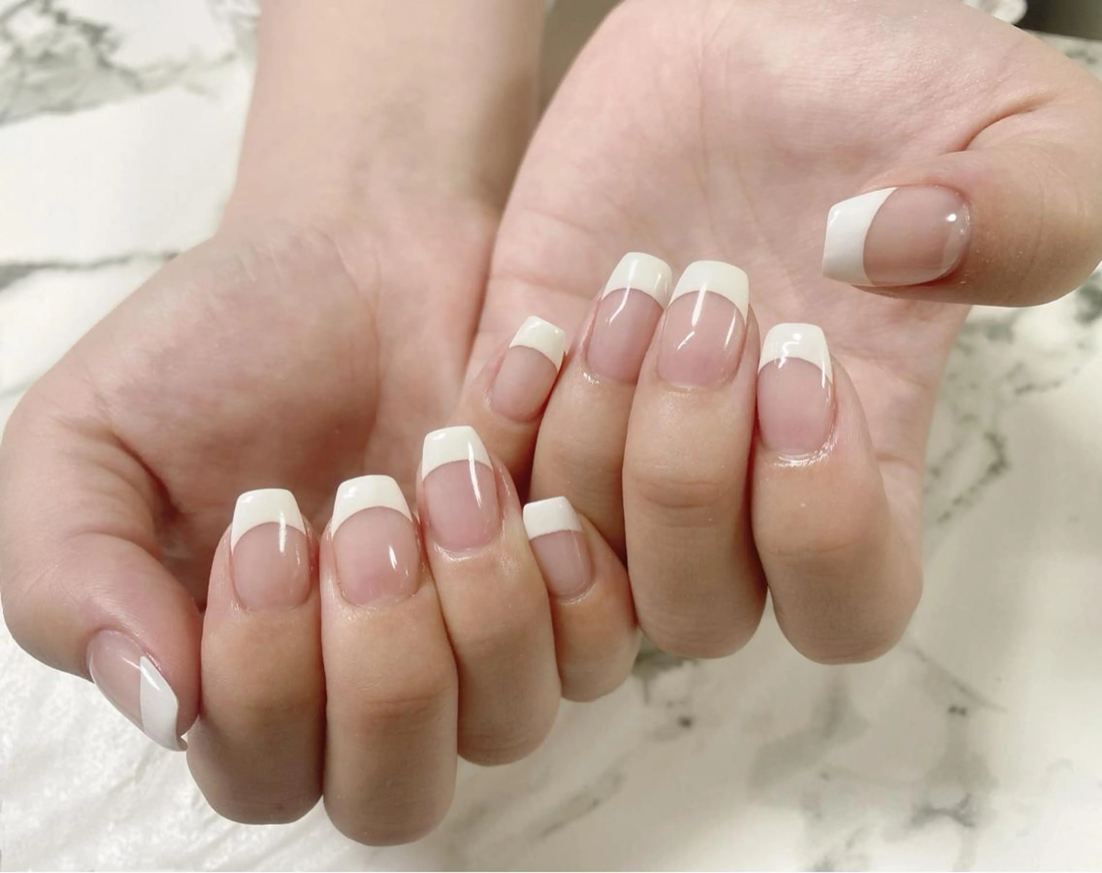 💕【フレンチネイル】コース(クリアベース•金/銀ラメライン込み)*オフ有りの写真