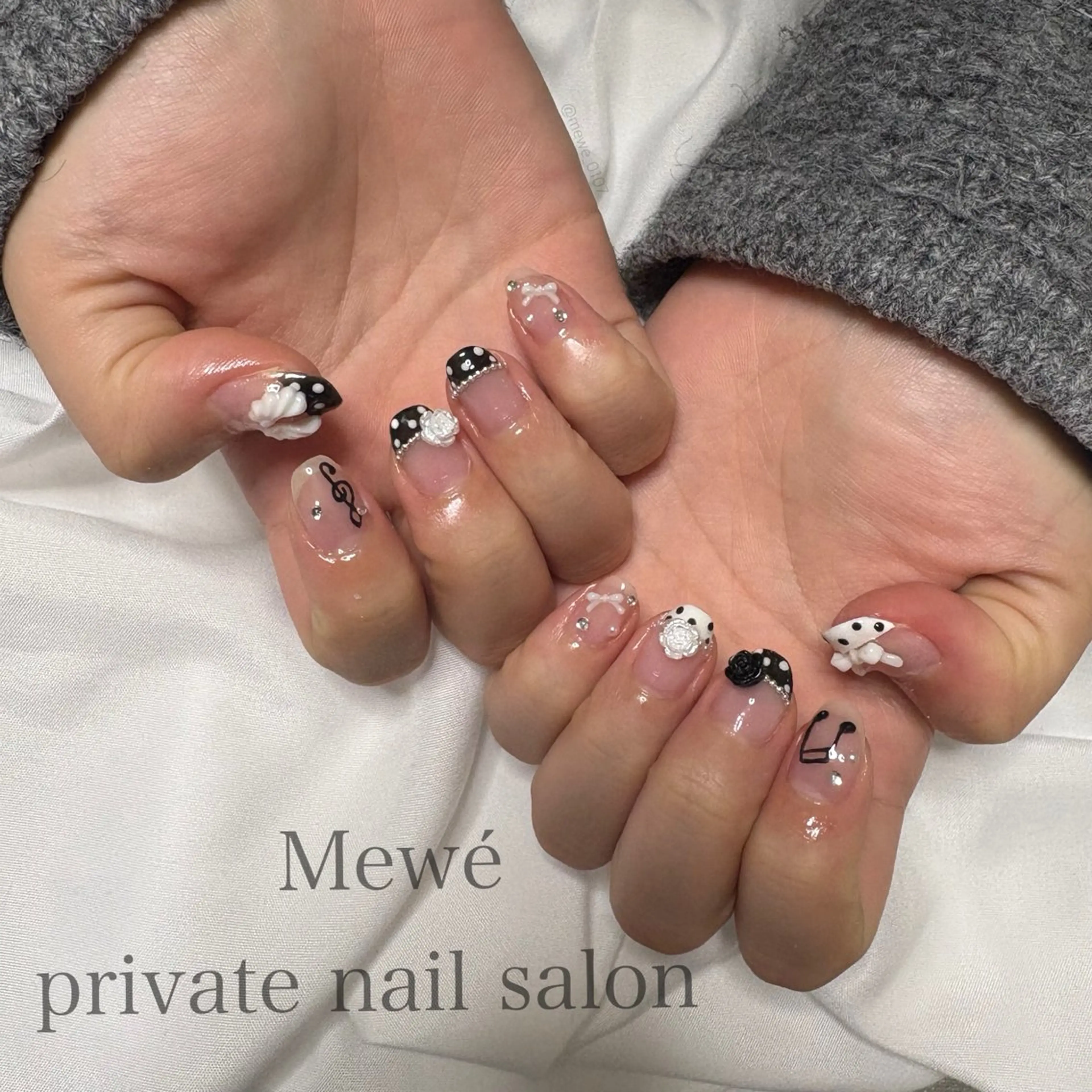 ネイル ハンドネイル Mewé ayakaのネイルデザイン