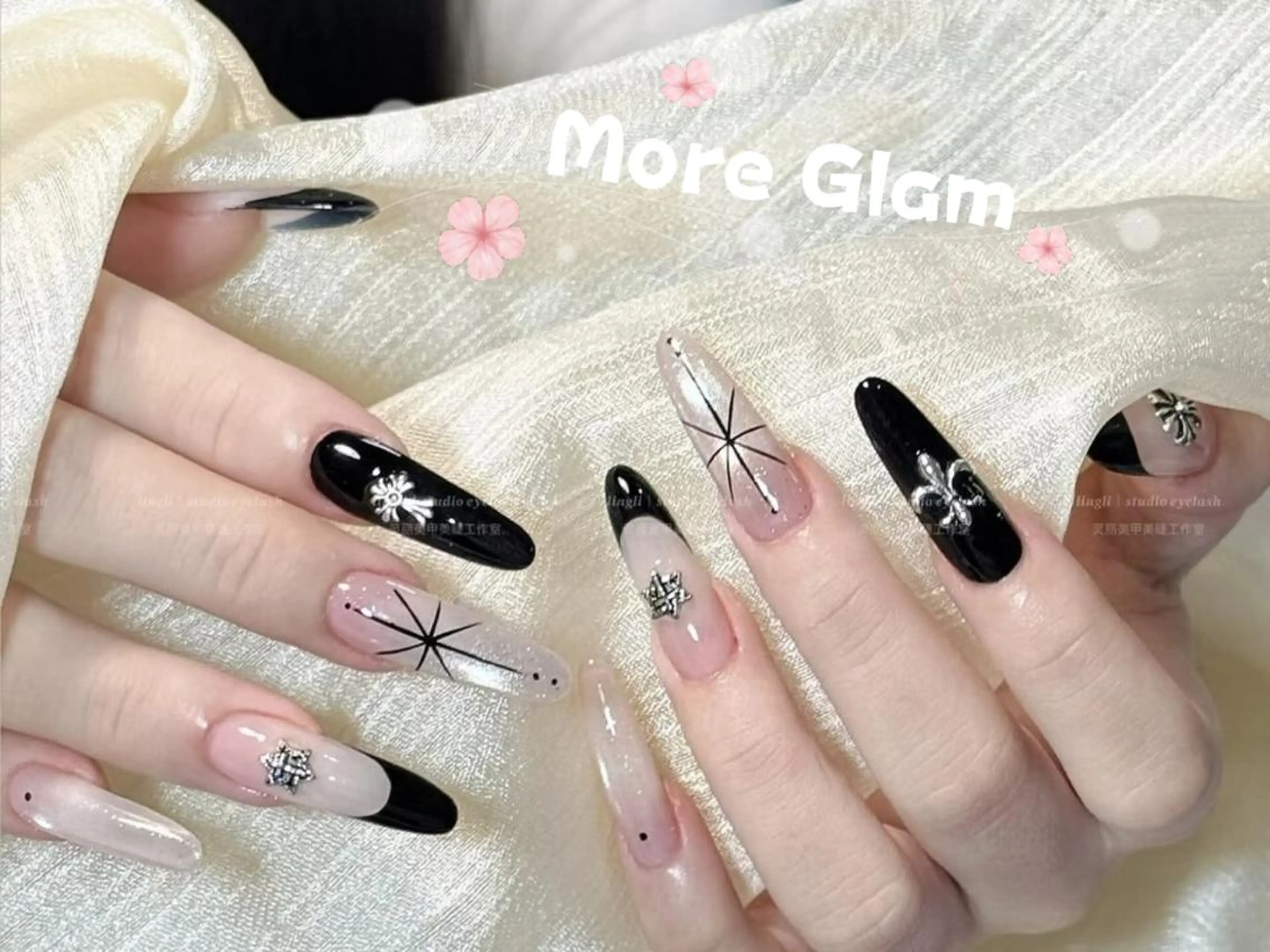 ネイル MoreGlam ネイルのネイルデザイン