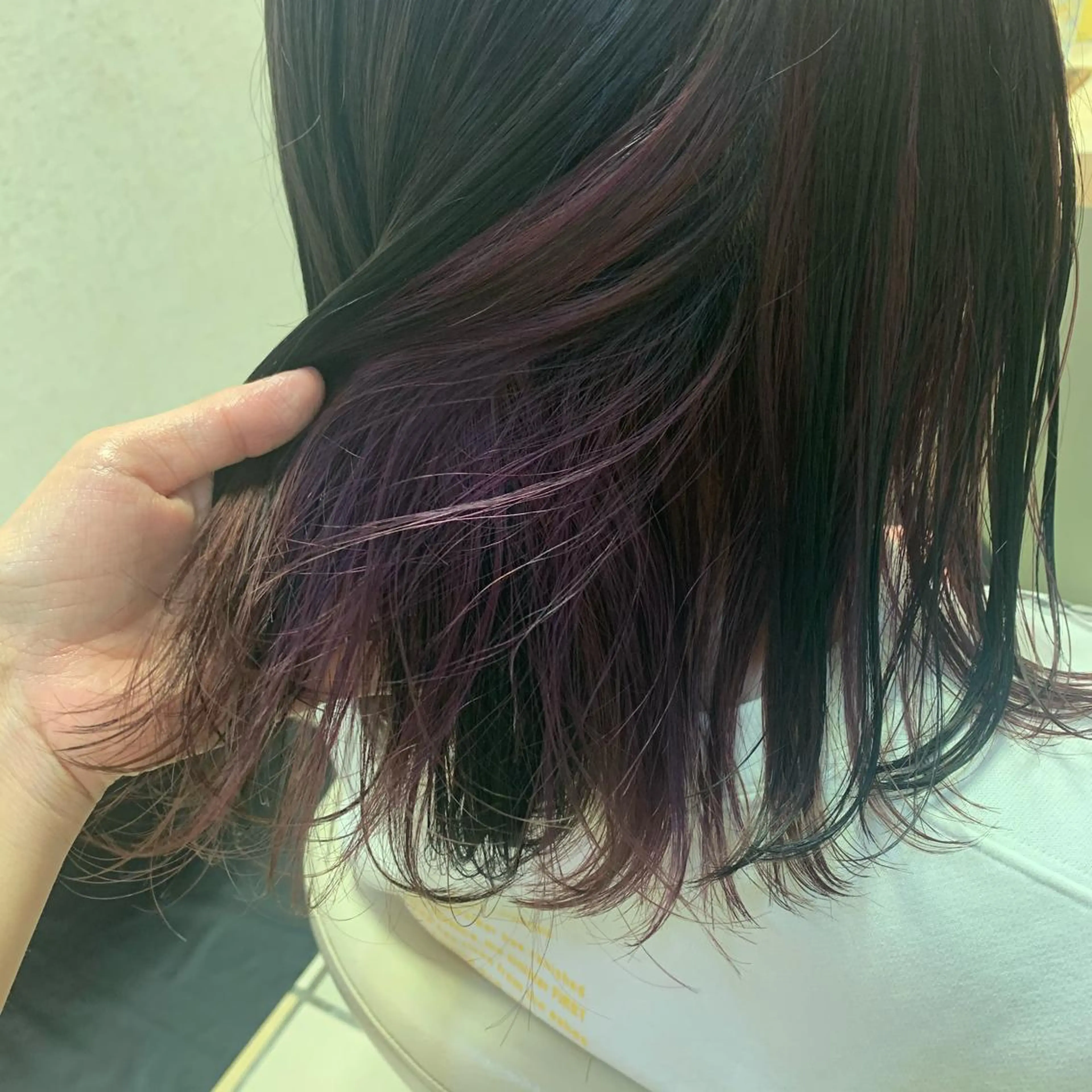 ショート カラー ヘアアレンジ サナ🌱 切りっぱなしボブのヘアスタイル