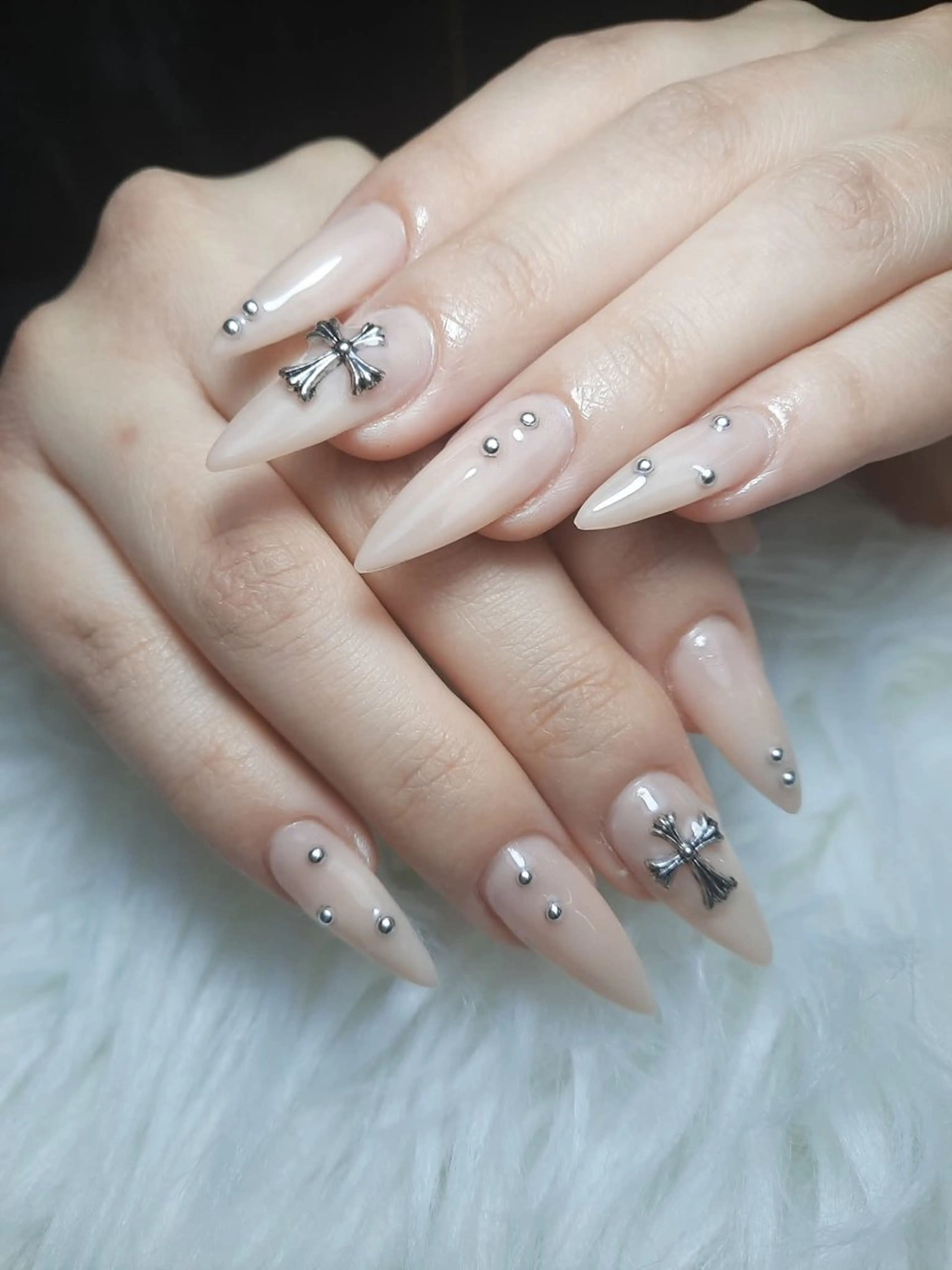 ネイル オーロラネイル チークネイル フットネイル フレンチネイル 韓国ネイル ハンドネイル Lumi Nailのネイルデザイン