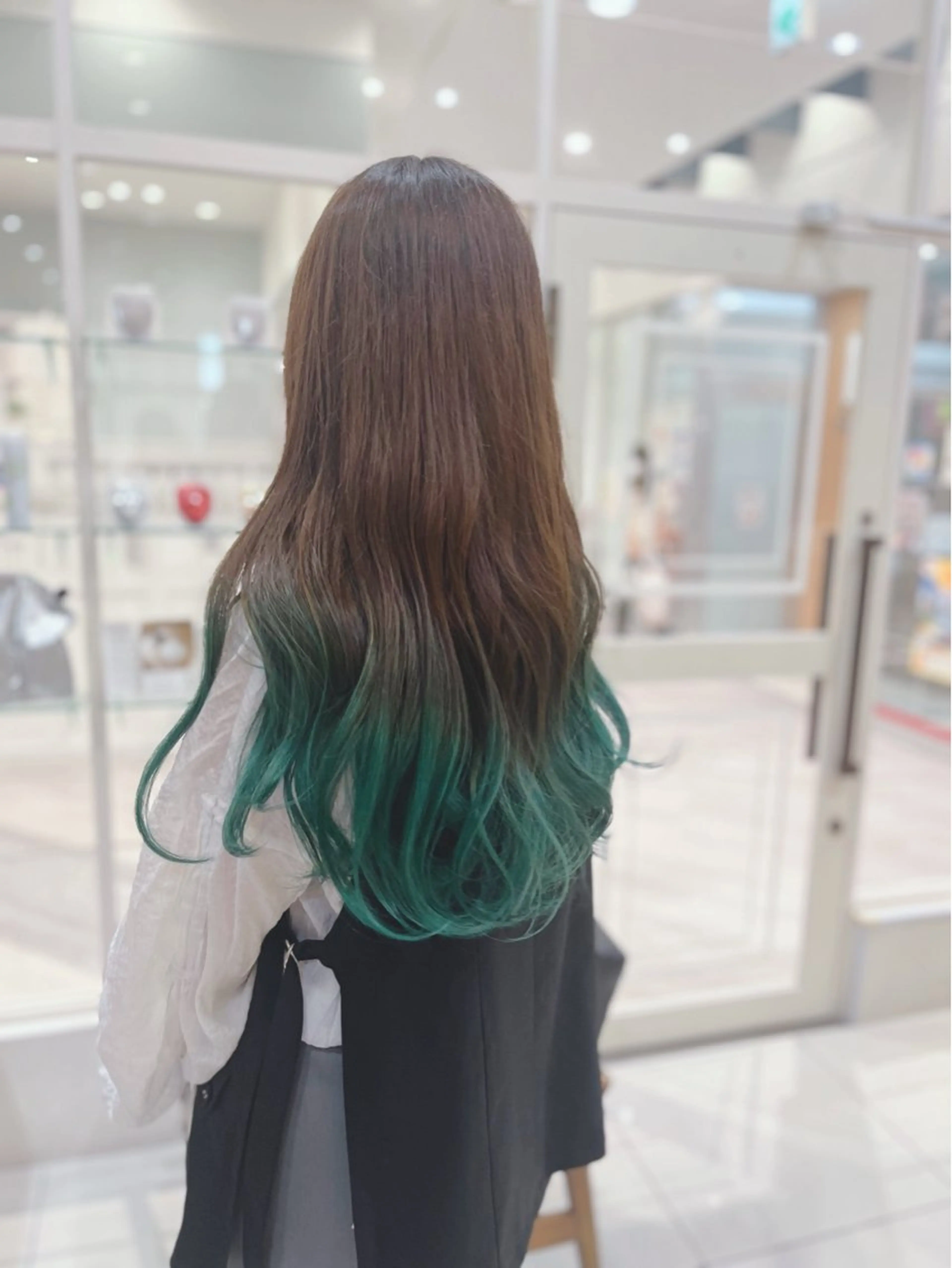 ロング カラー ヘアアレンジ 裾カラー/Aya🥀のヘアスタイル