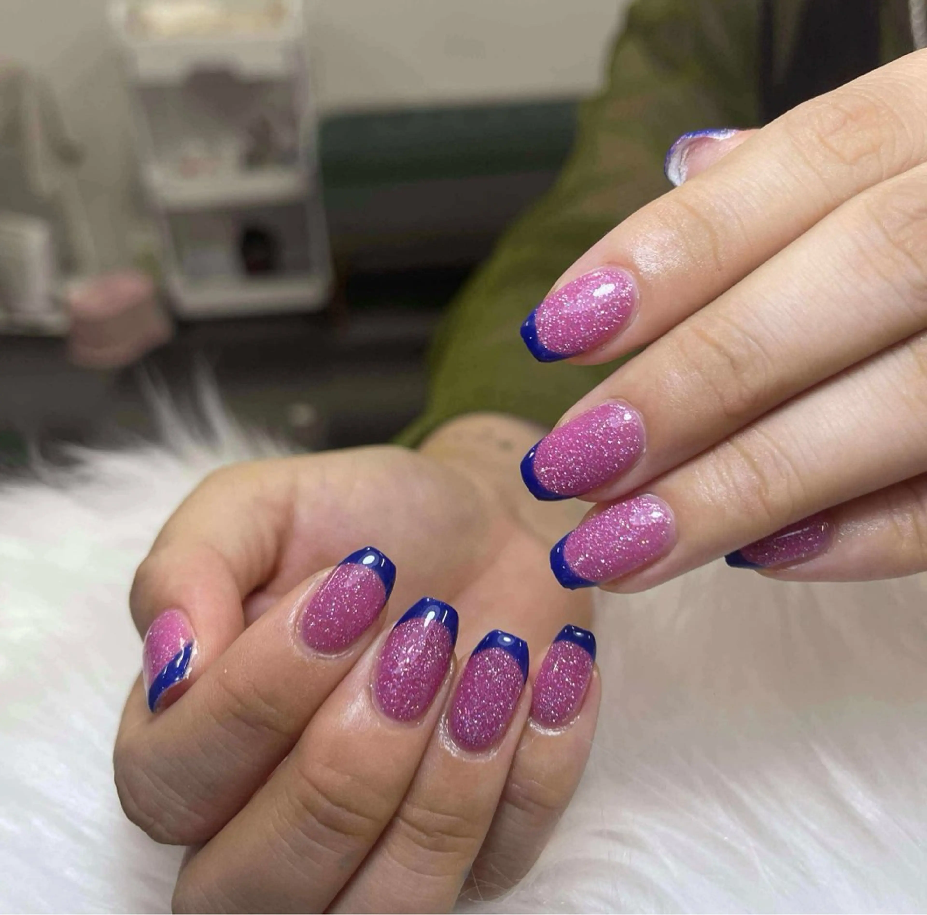 ネイル アートネイル オーロラネイル ブルー クリアネイル ジェルネイル 綾瀬 はるのネイルデザイン