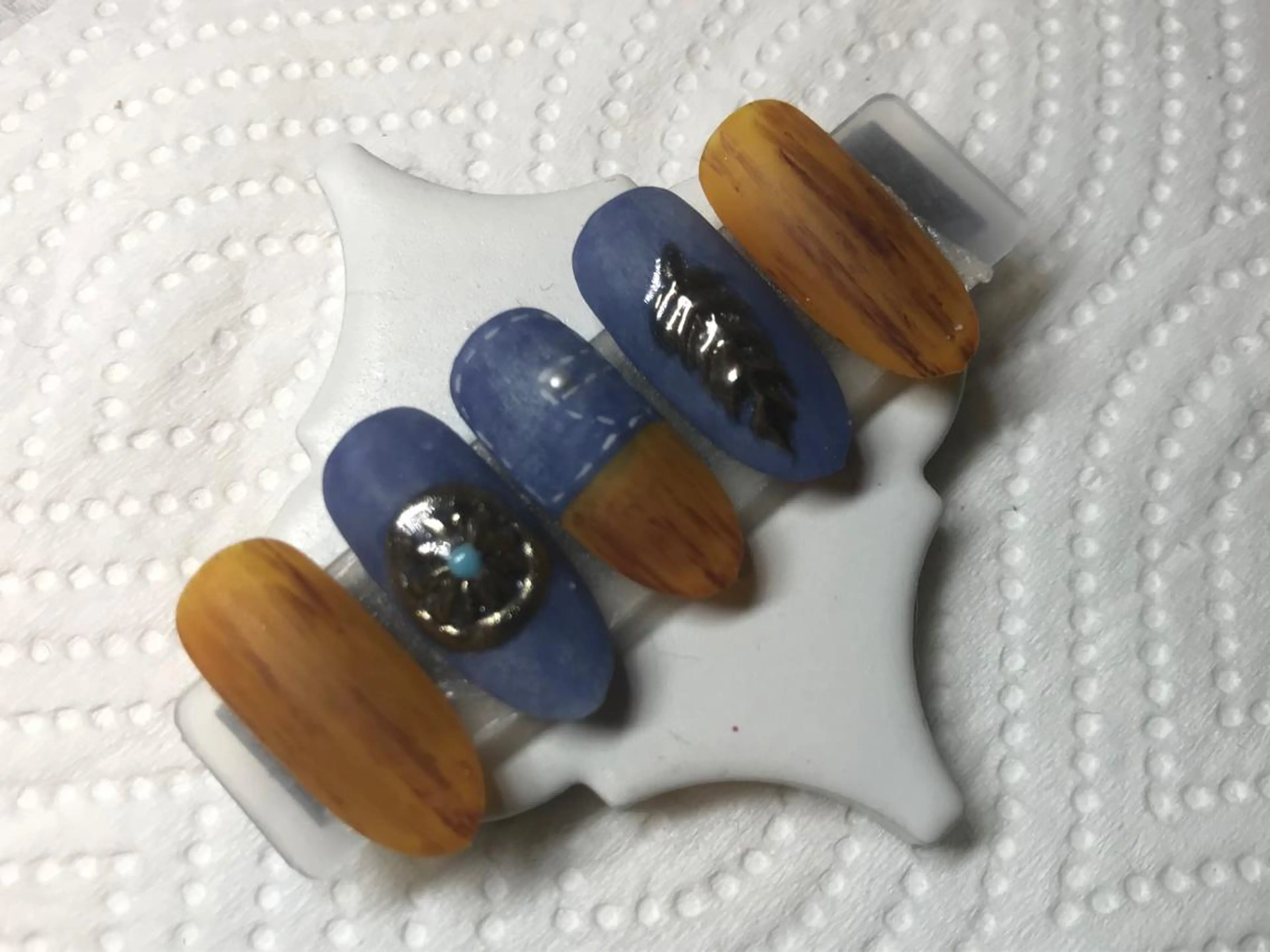 ミディアム ネイル ハンドネイル M. KOTOMIのネイルデザイン