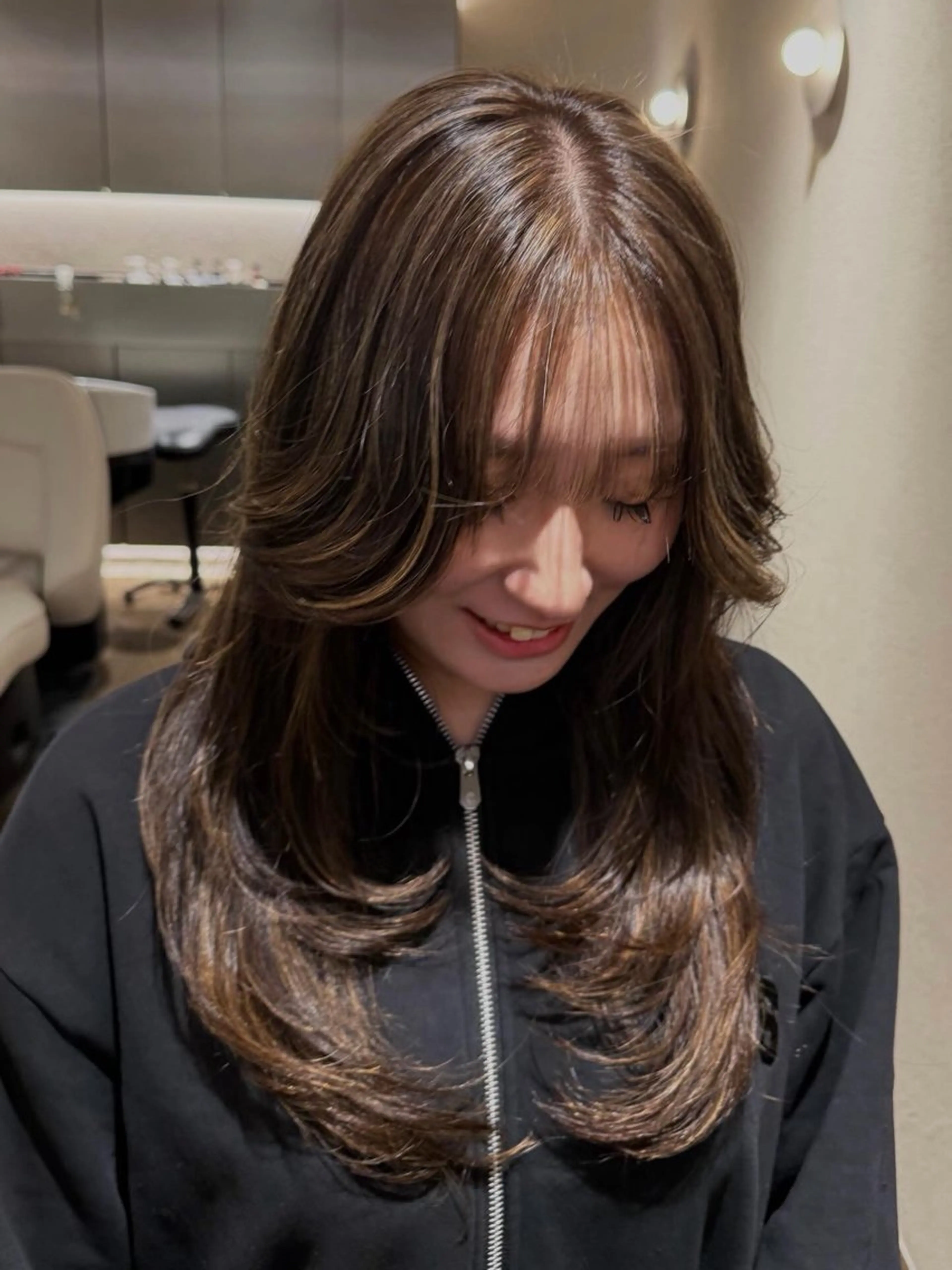 ロング ハイライト レイヤーカット カット ヘアカラー トリートメント YAMADA KOKOROのヘアスタイル