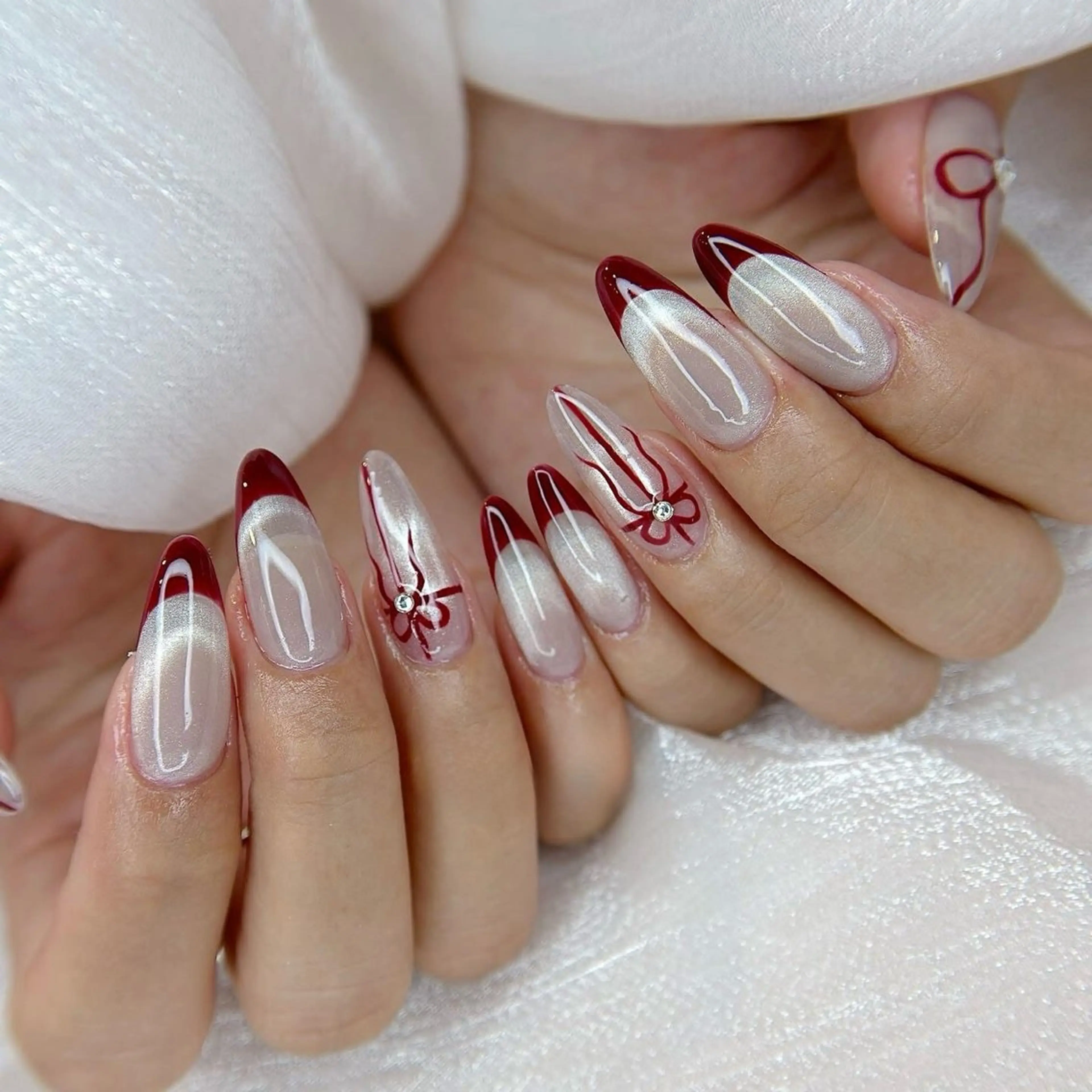 ネイル アートネイル ボルドー フレンチネイル マグネットネイル オフィスネイル ハンドネイル ハンドケア 古賀 佳織のネイルデザイン