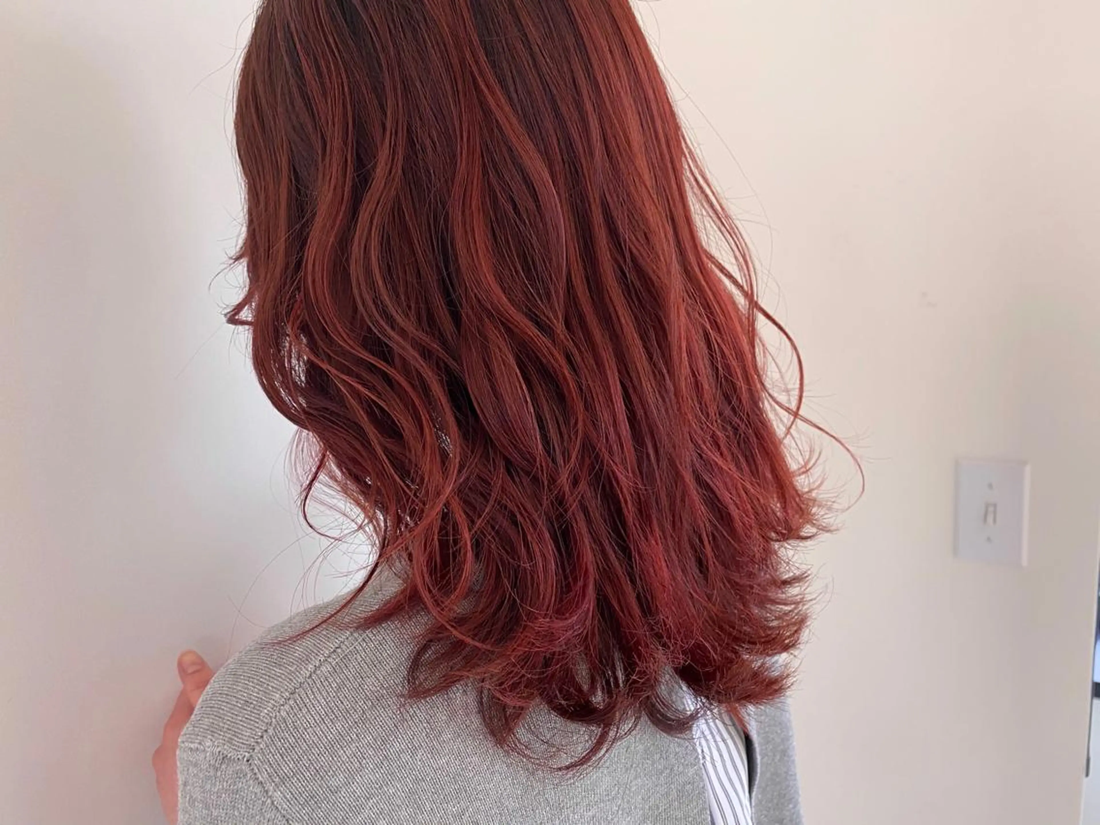 ミディアム カラー ベージュ指名No1 加賀詩織のヘアスタイル