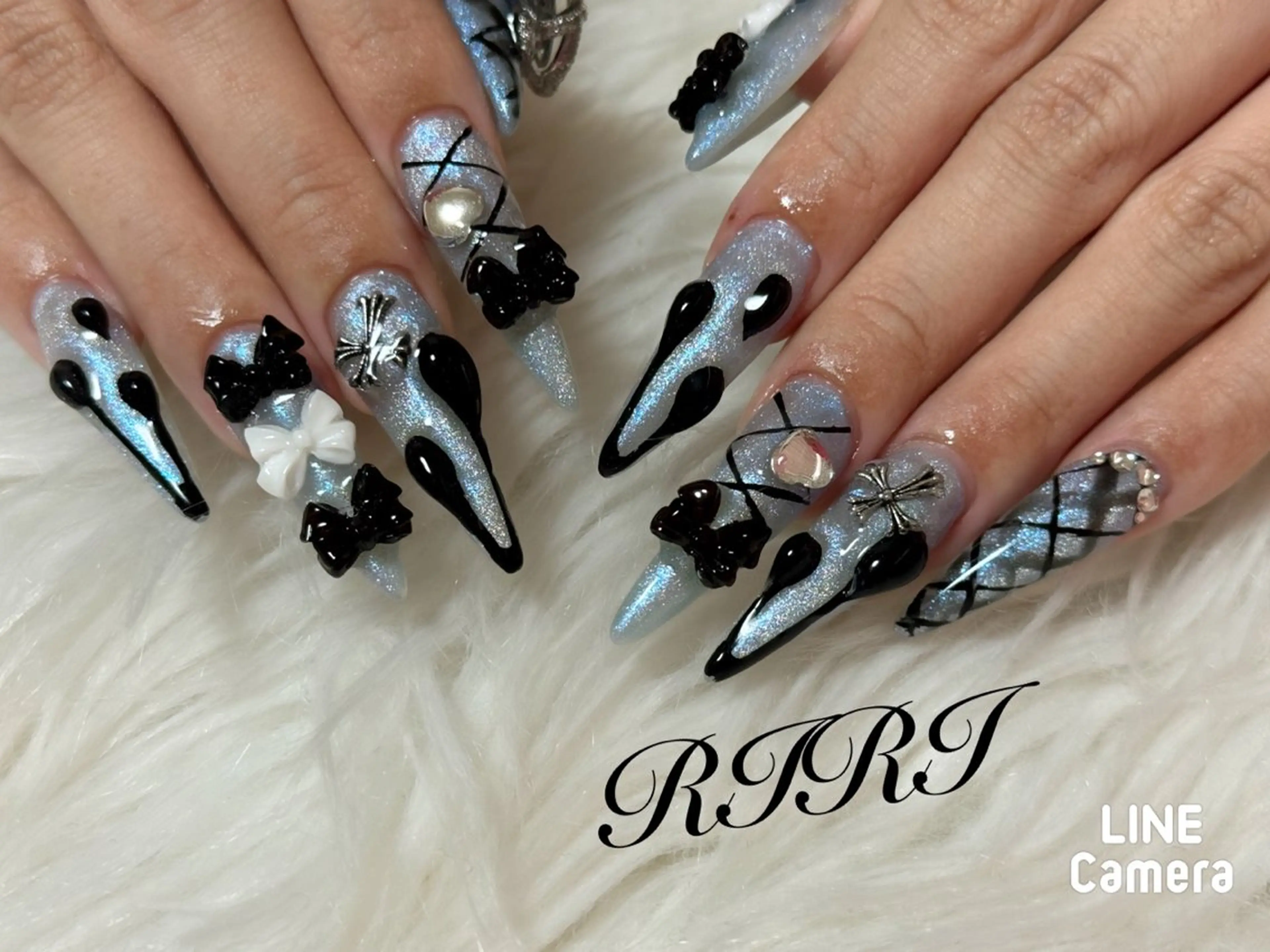 ネイル ブルー ジェルネイル ロングネイル スカルプネイル シンプルネイル ハンドネイル riri オーナーのネイルデザイン