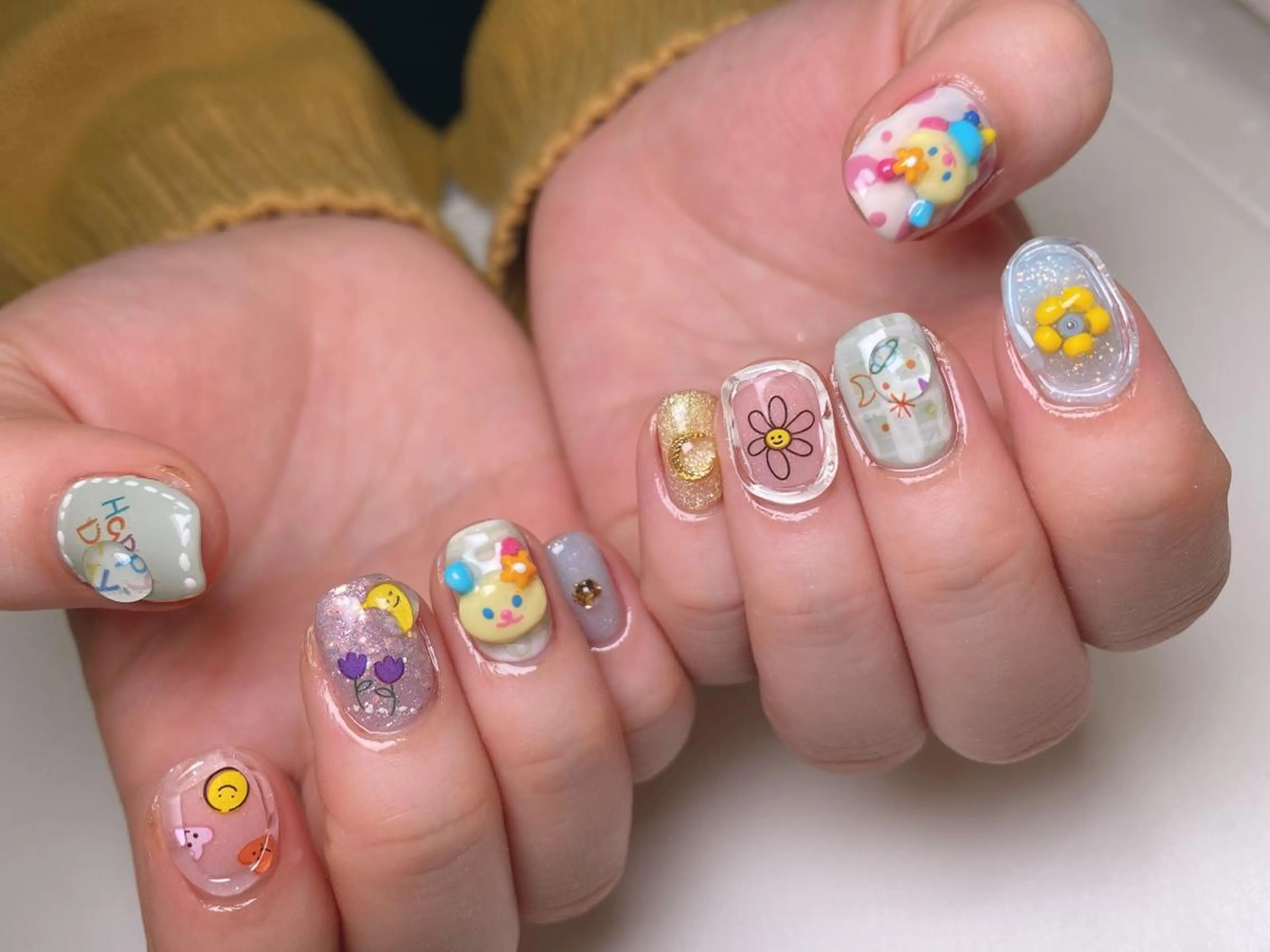 ネイル JINI NAIL所属・ジニ ネイルのネイルデザイン