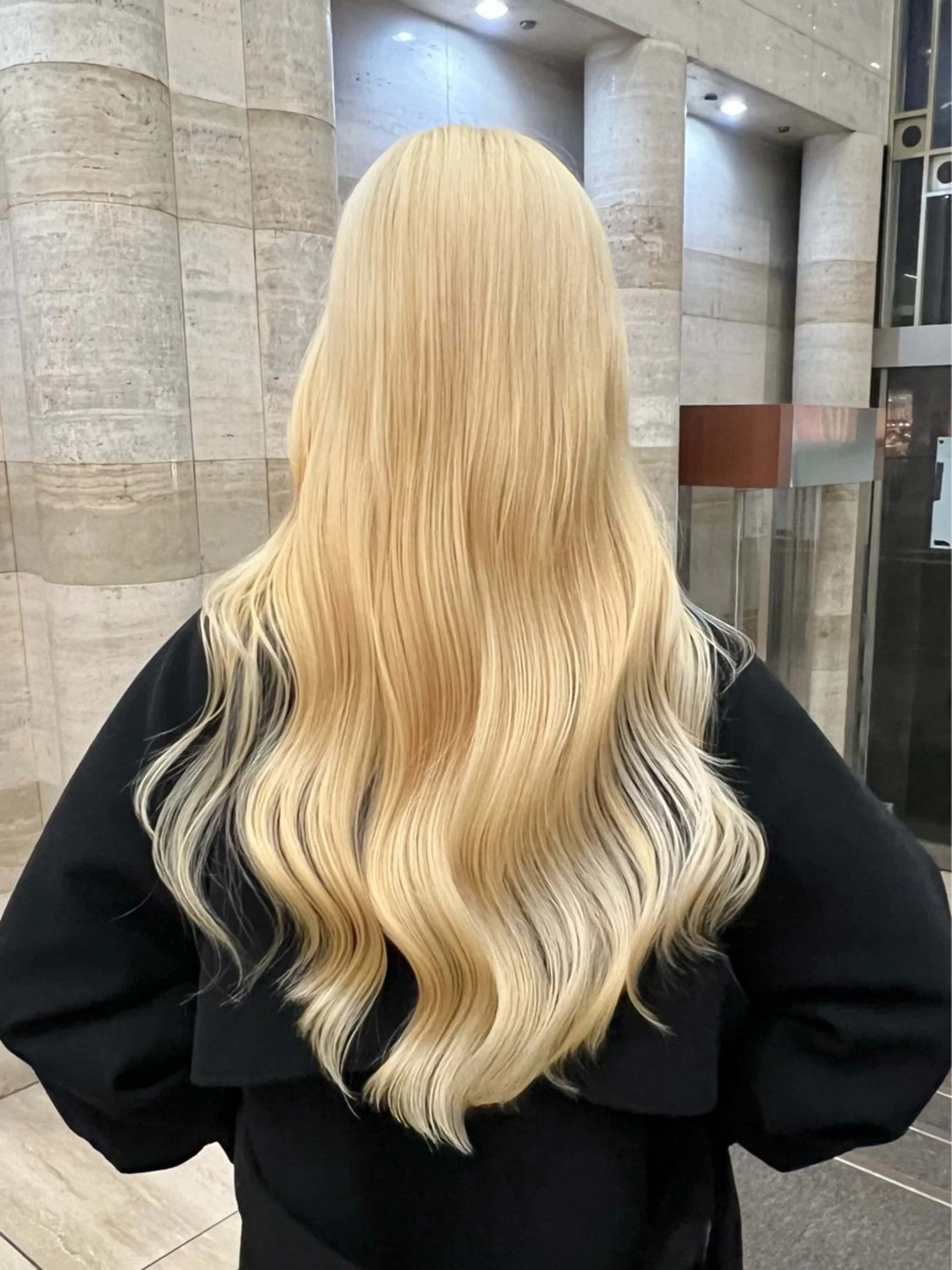 ロング カラー カット ヘアカラー Via  京都烏丸所属・ブロンド/ハイトーン /レイヤー/りなのヘアスタイル