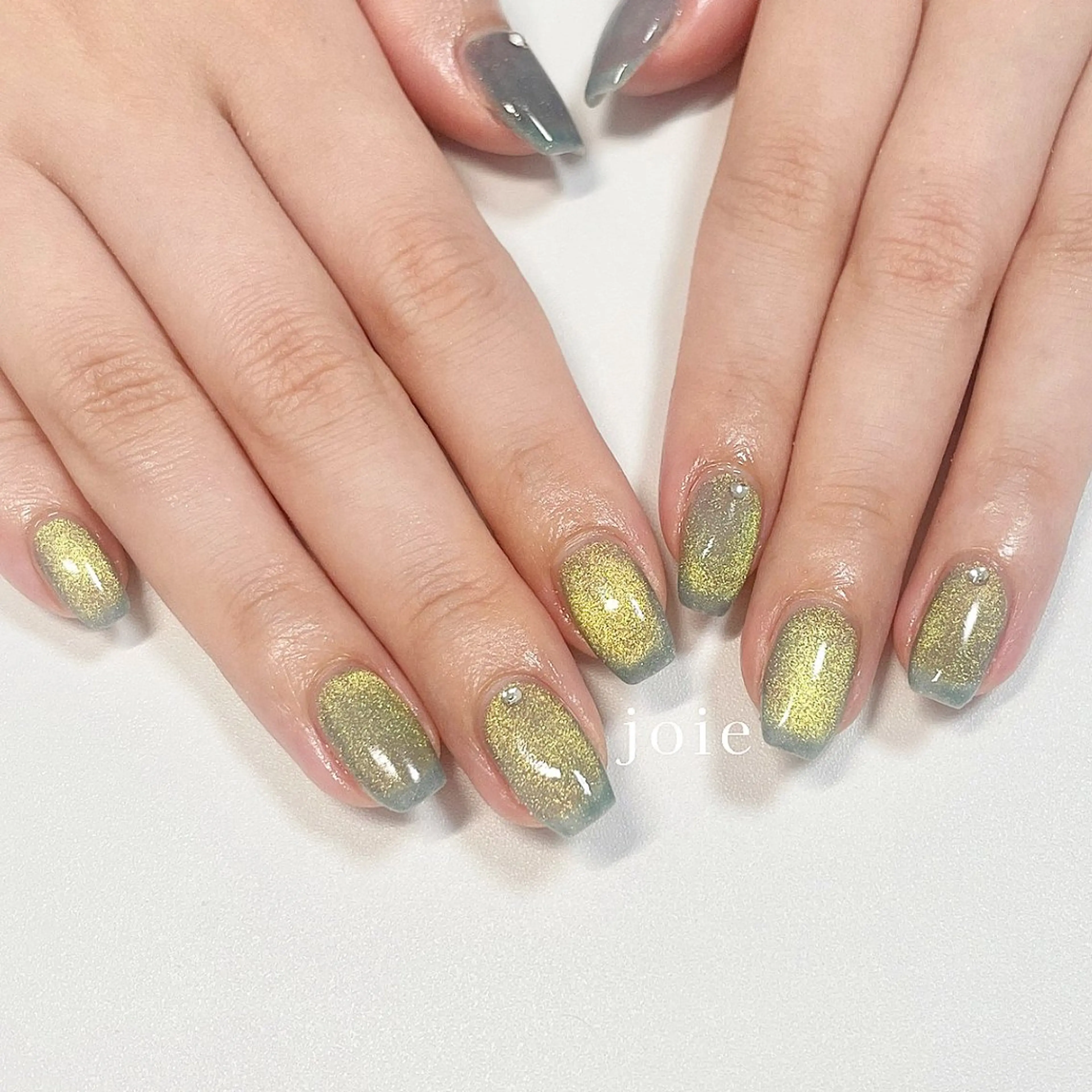 ネイル キラキラネイル マグネットネイル Nailist Mikuのネイルデザイン