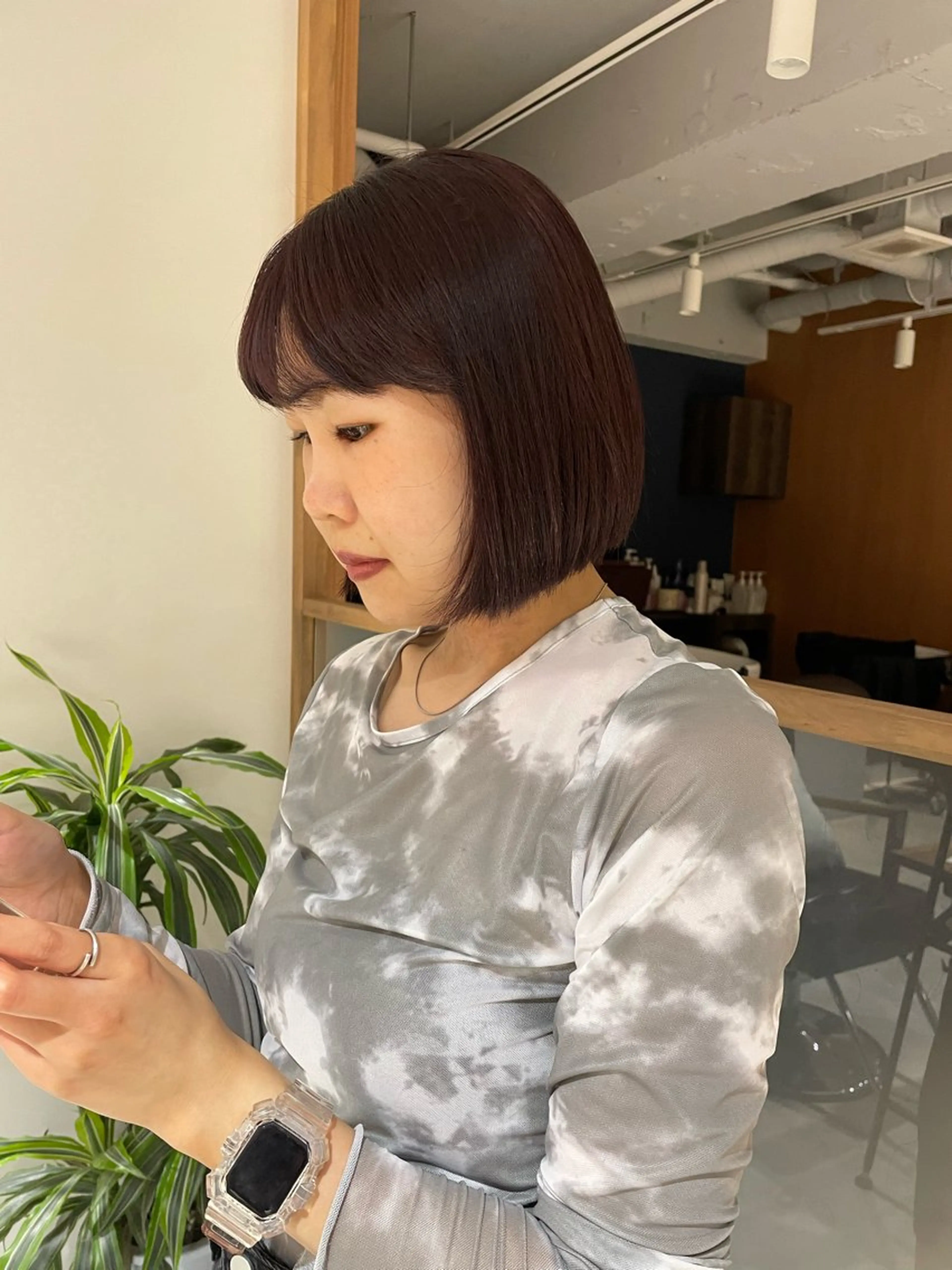 ミディアム カラー ヘアカラー トリートメント mei|顔まわり ×透明感カラーのヘアスタイル