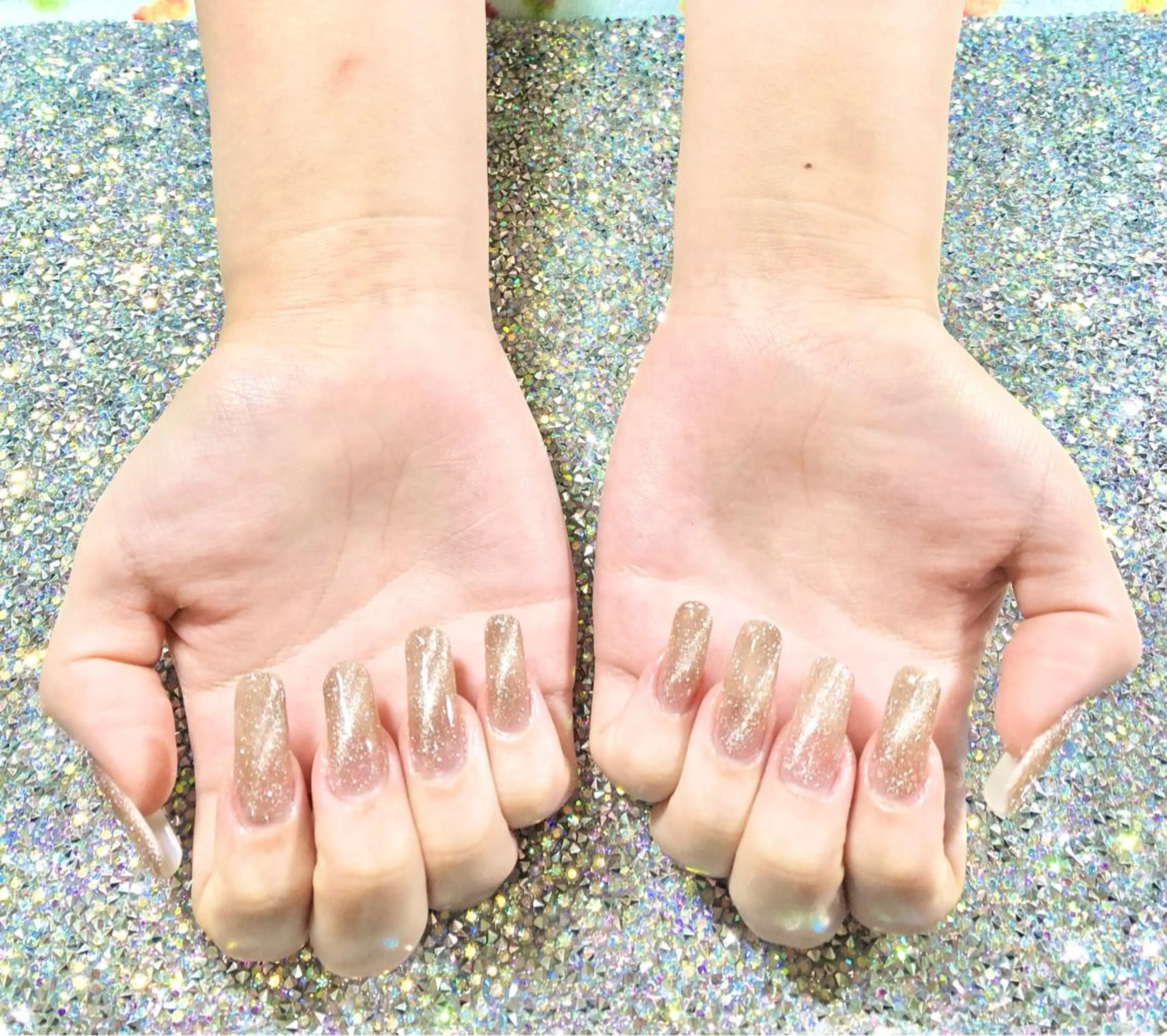 ネイル 長さ出し ジェルネイル ゴールド ラメ(グリッター) マグネットネイル ハンドネイル Tairacchi ﾀｲﾗｯﾁのエステ・リラクイメージ