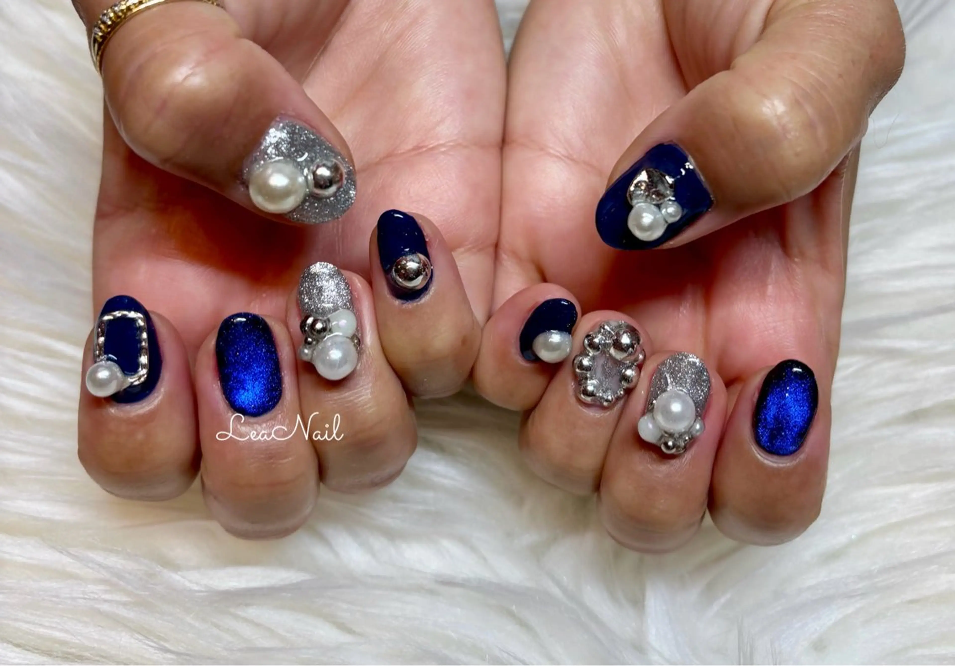 ネイル ブルー マグネットネイル Lea Nailのネイルデザイン