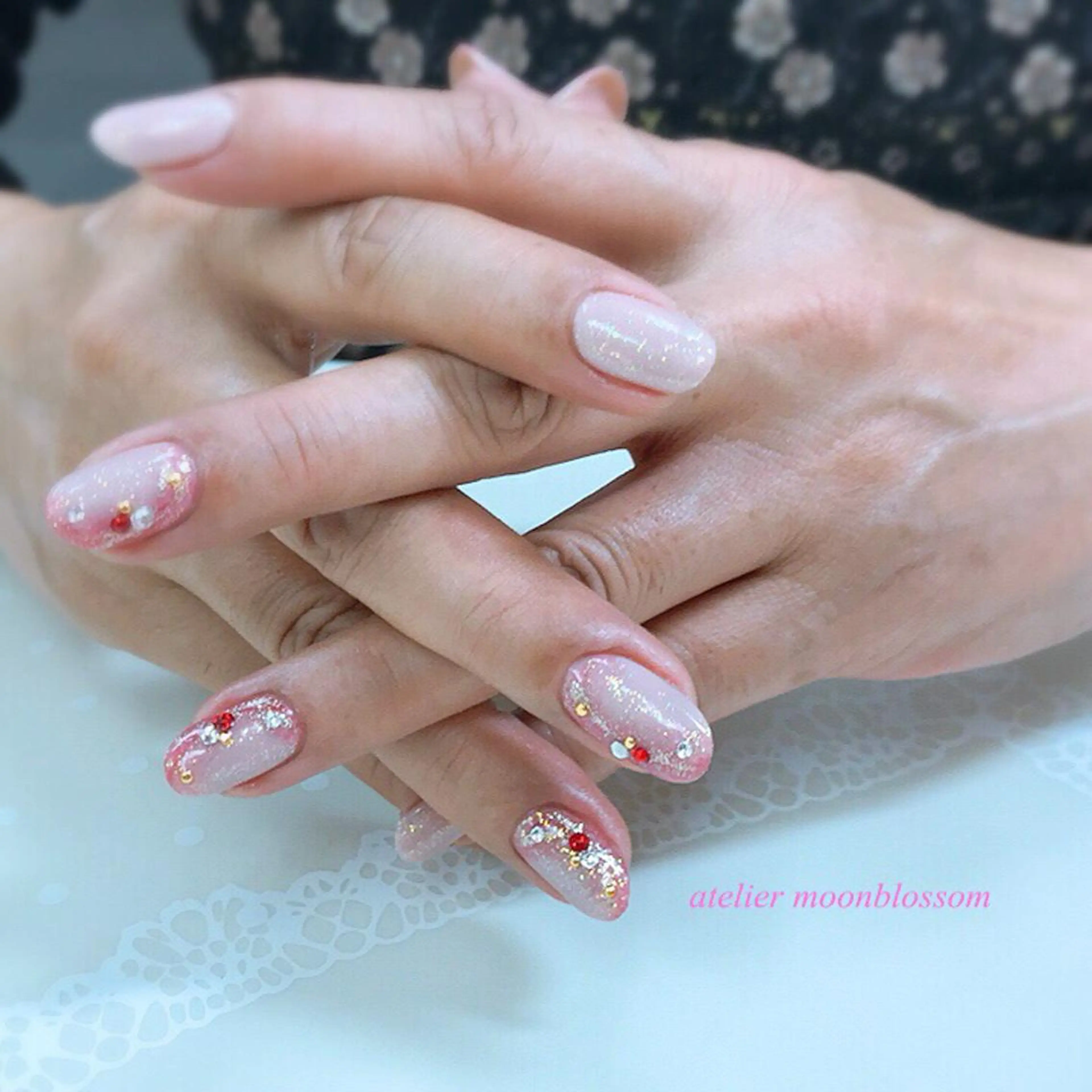 ネイル アトリエ ムーンブロッサムのネイルデザイン
