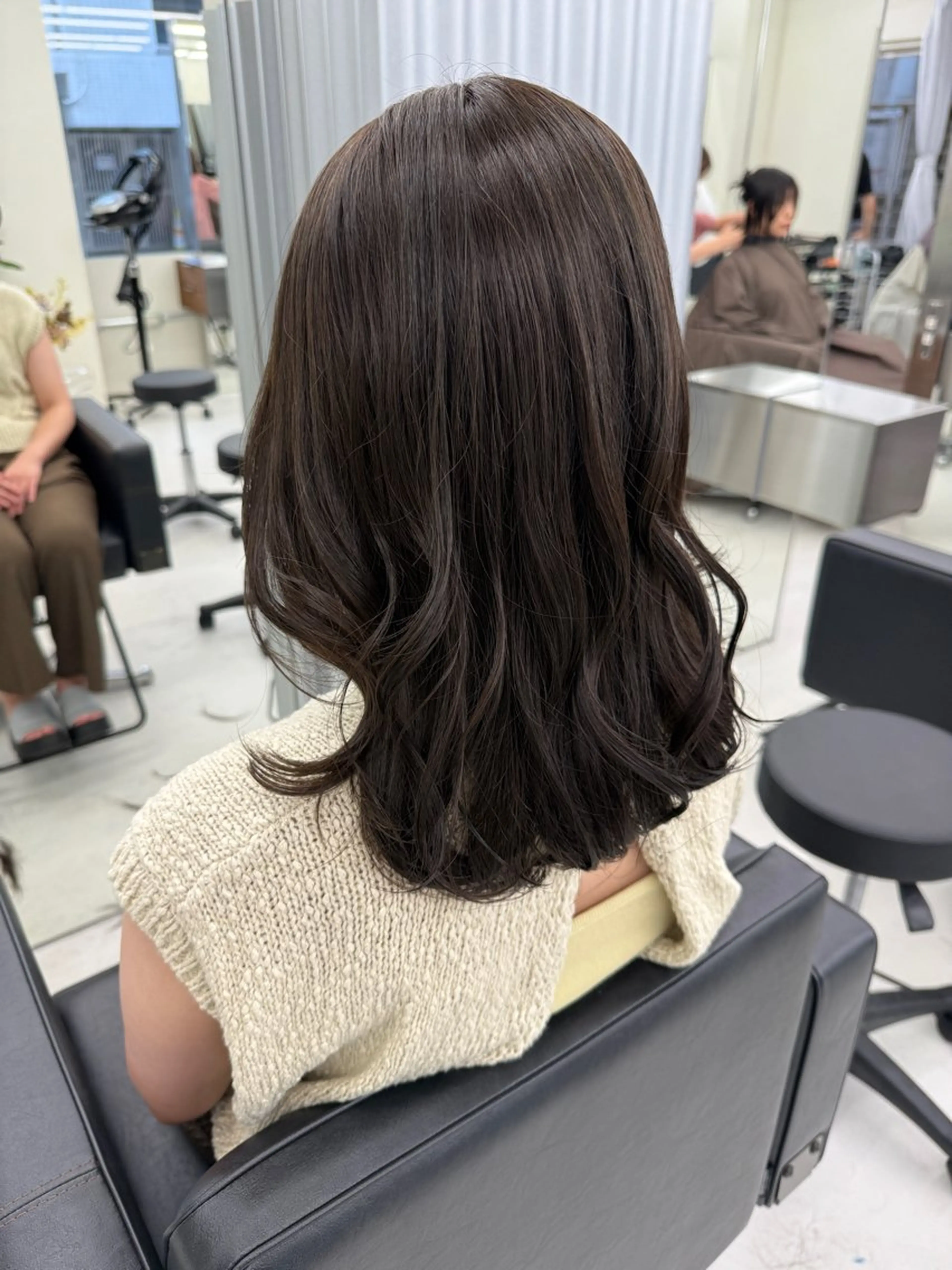 ミディアム カラー カット ヘアカラー トリートメント 表参道/髪質改善・ 透明感 colorのヘアスタイル