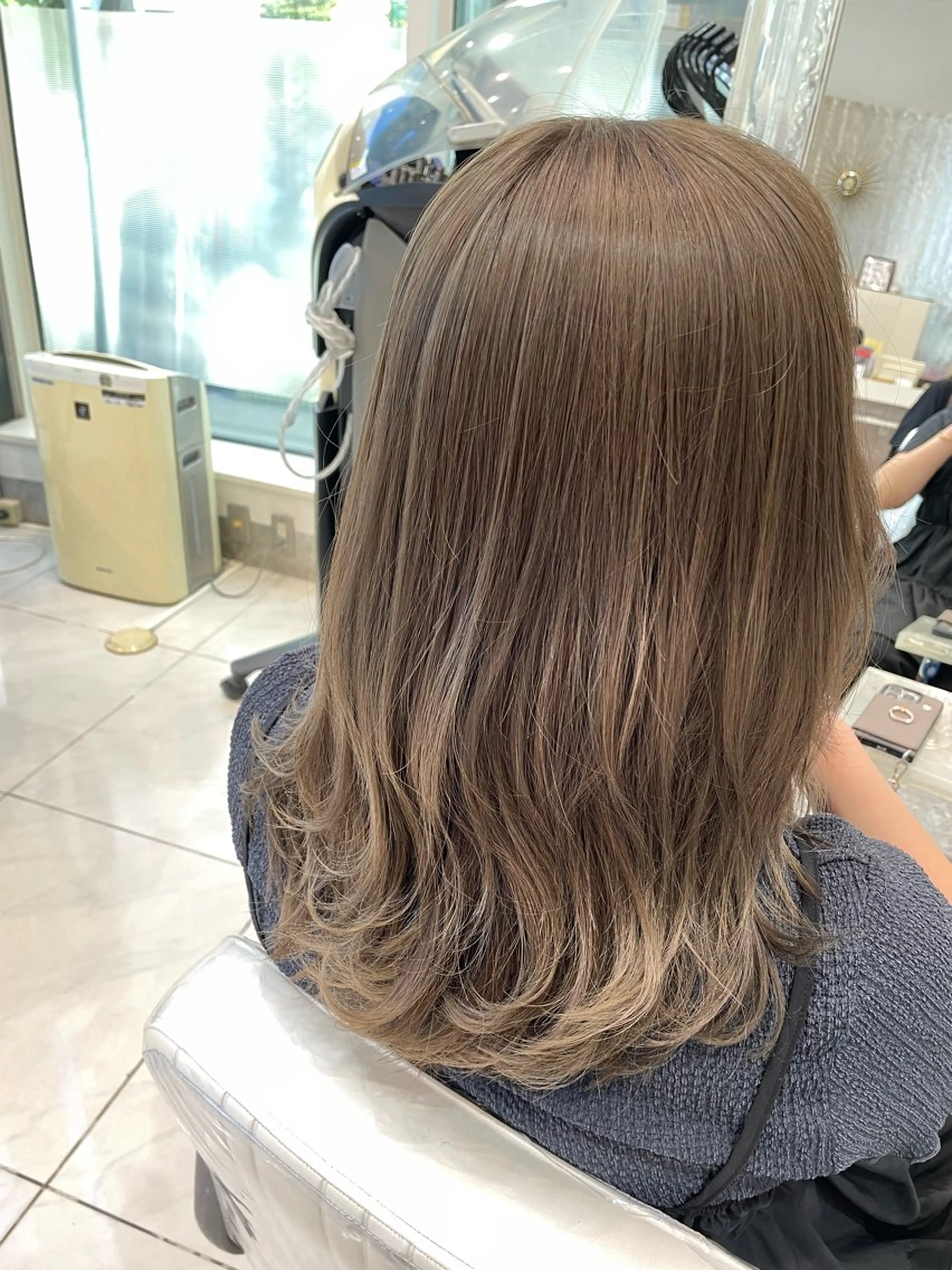 ミディアム カラー ブリーチ ダブルカラー グレージュ トリートメント カット ヘアカラー トップスタイリスト 石川みやびのヘアスタイル