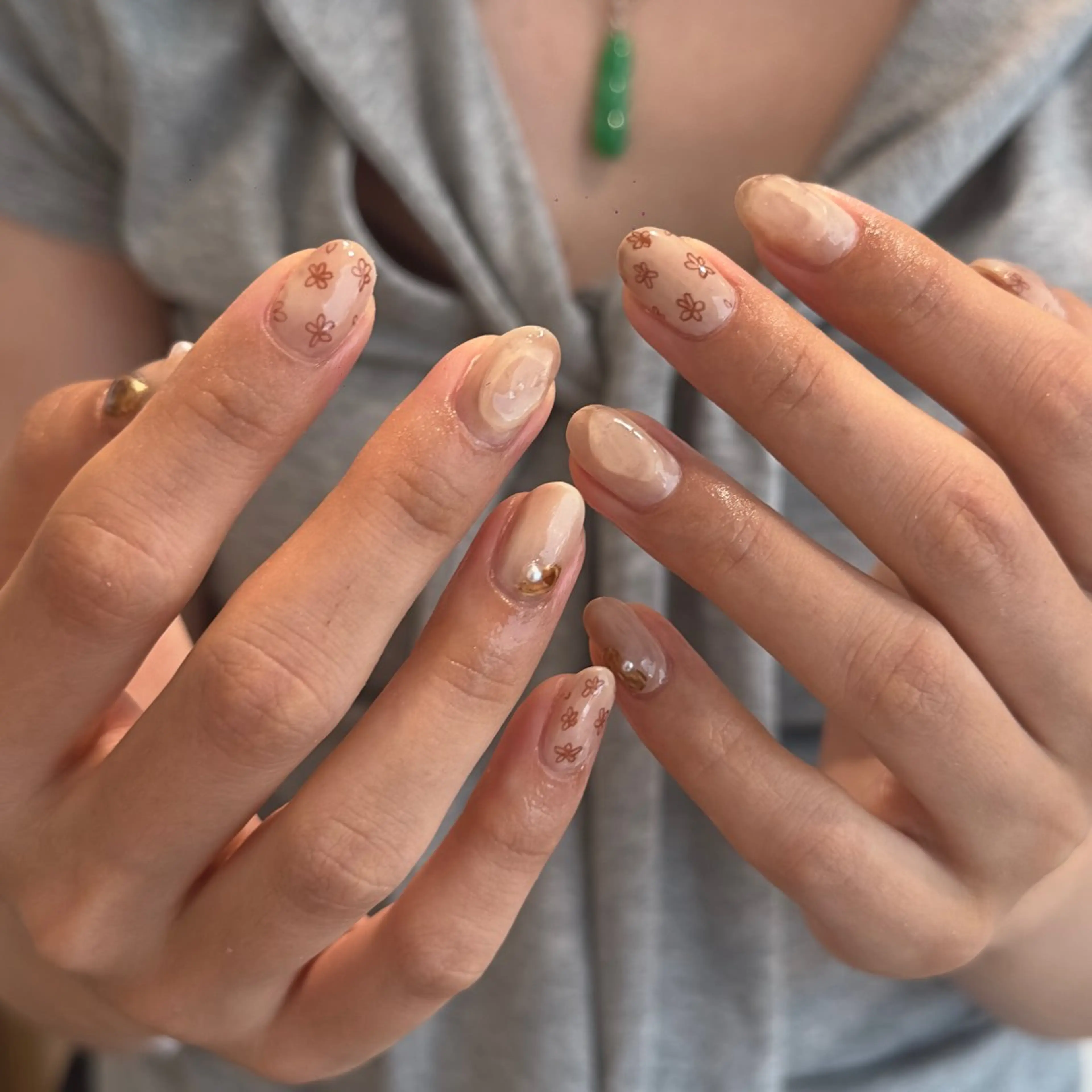 ネイル ハンドネイル 🎀 Hiyubi._.nail 🫧所属・🎀フェイ フェイ🫧💗のネイルデザイン