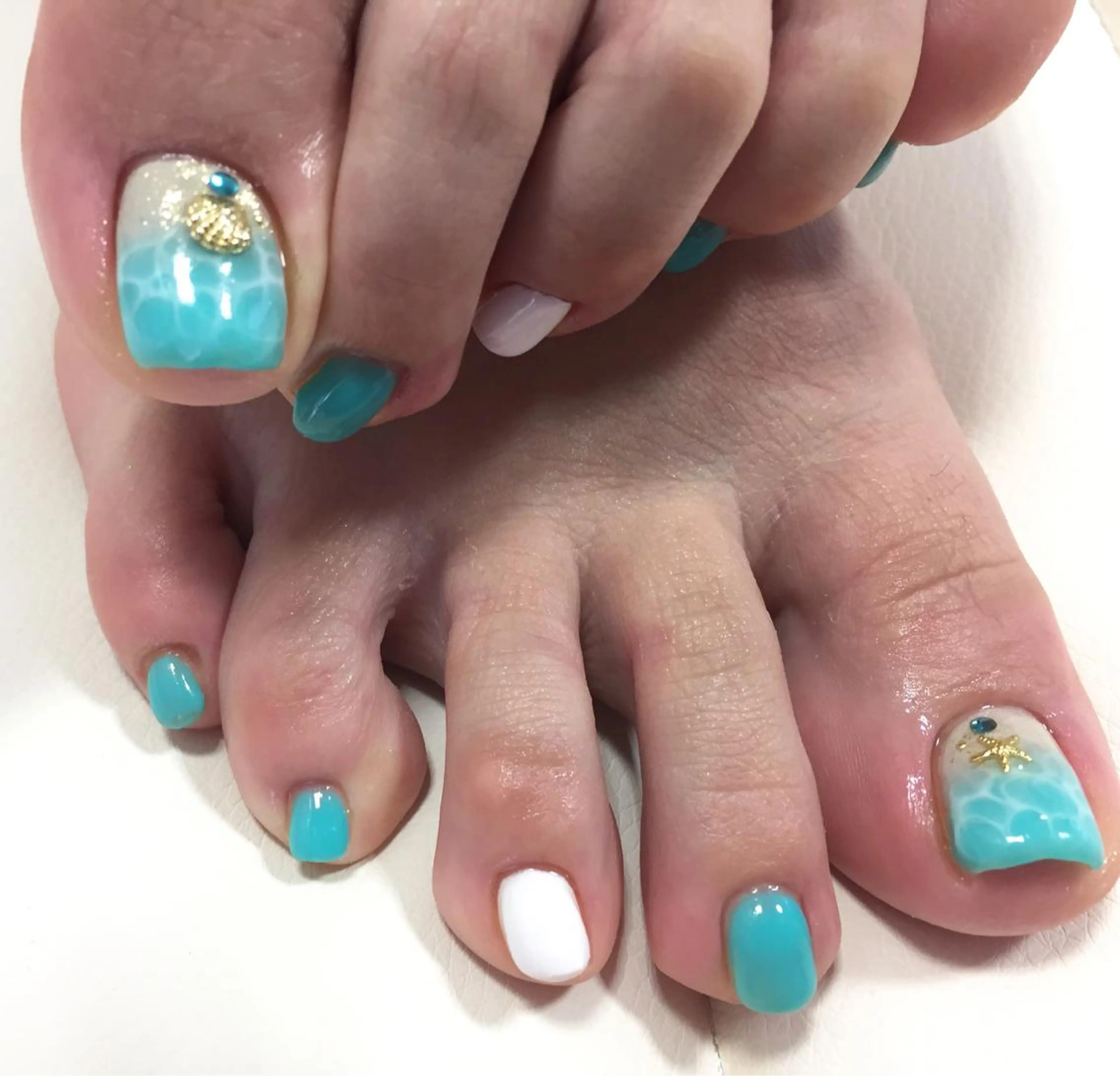 ネイル フットネイル 吉村 美咲のネイルデザイン