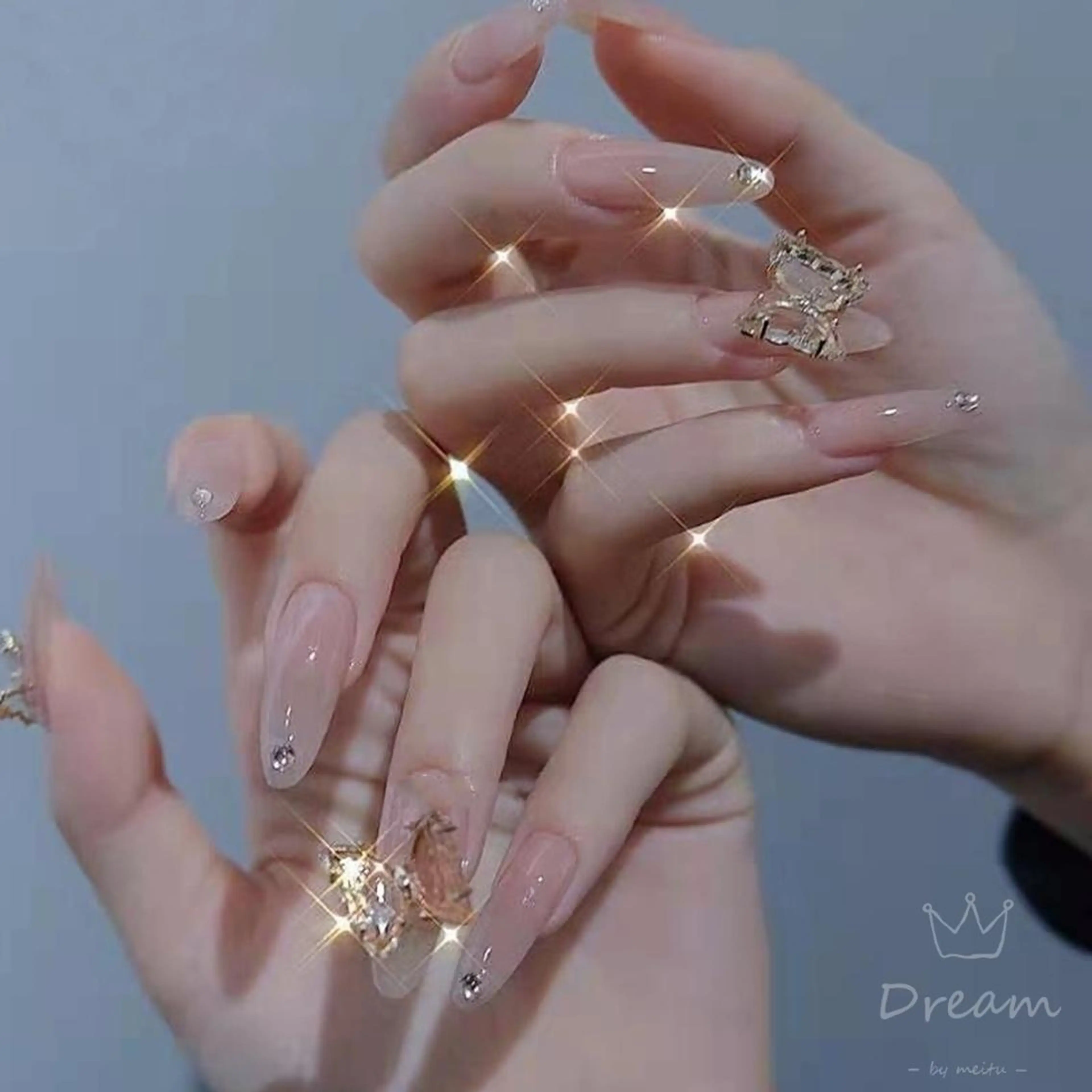 ミディアム ネイル ネイリストゆか💅 長さだし、深爪矯正のネイルデザイン