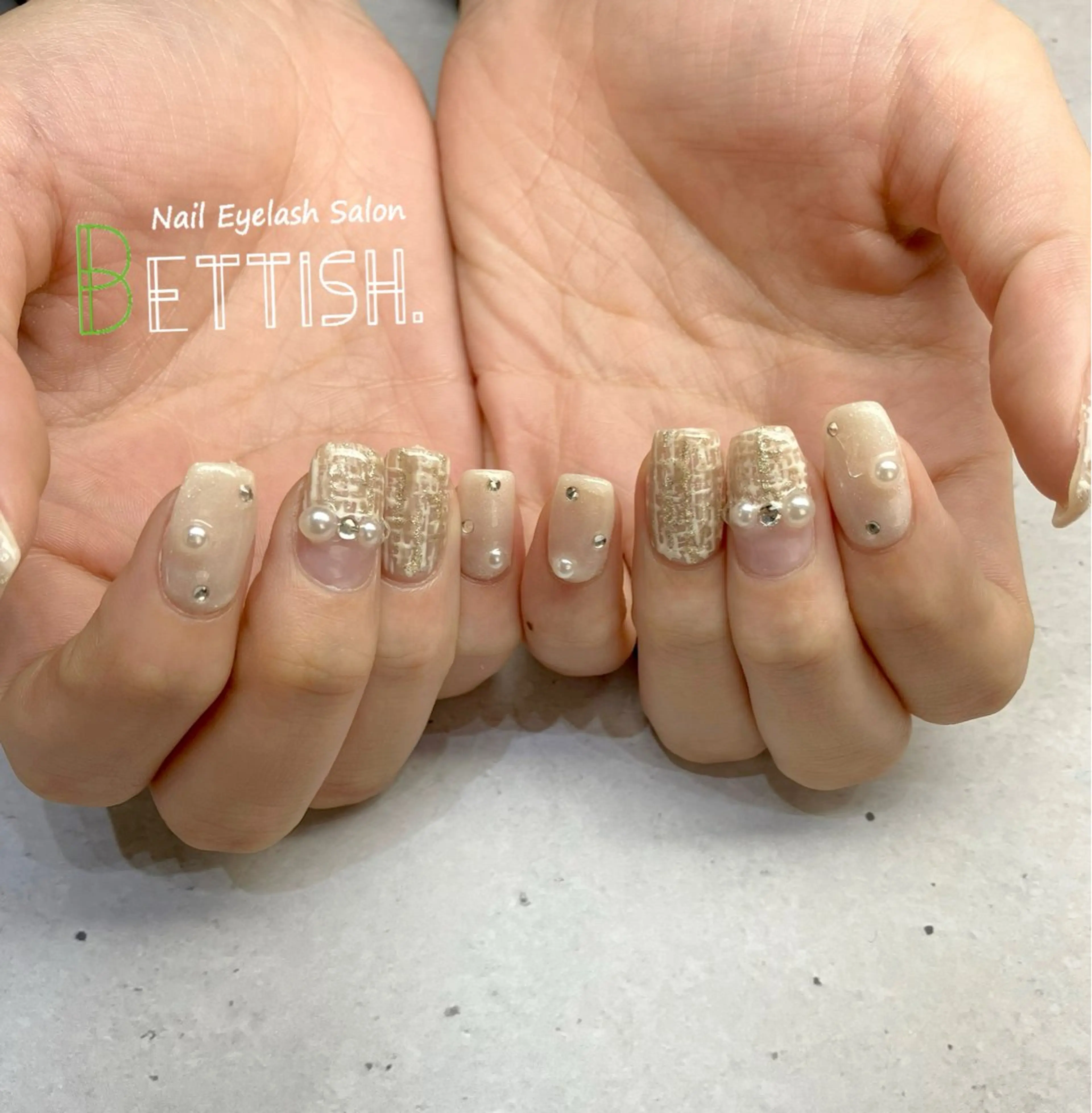 ネイル ツイードネイル BETTISH. KUMIKO☺︎︎のネイルデザイン