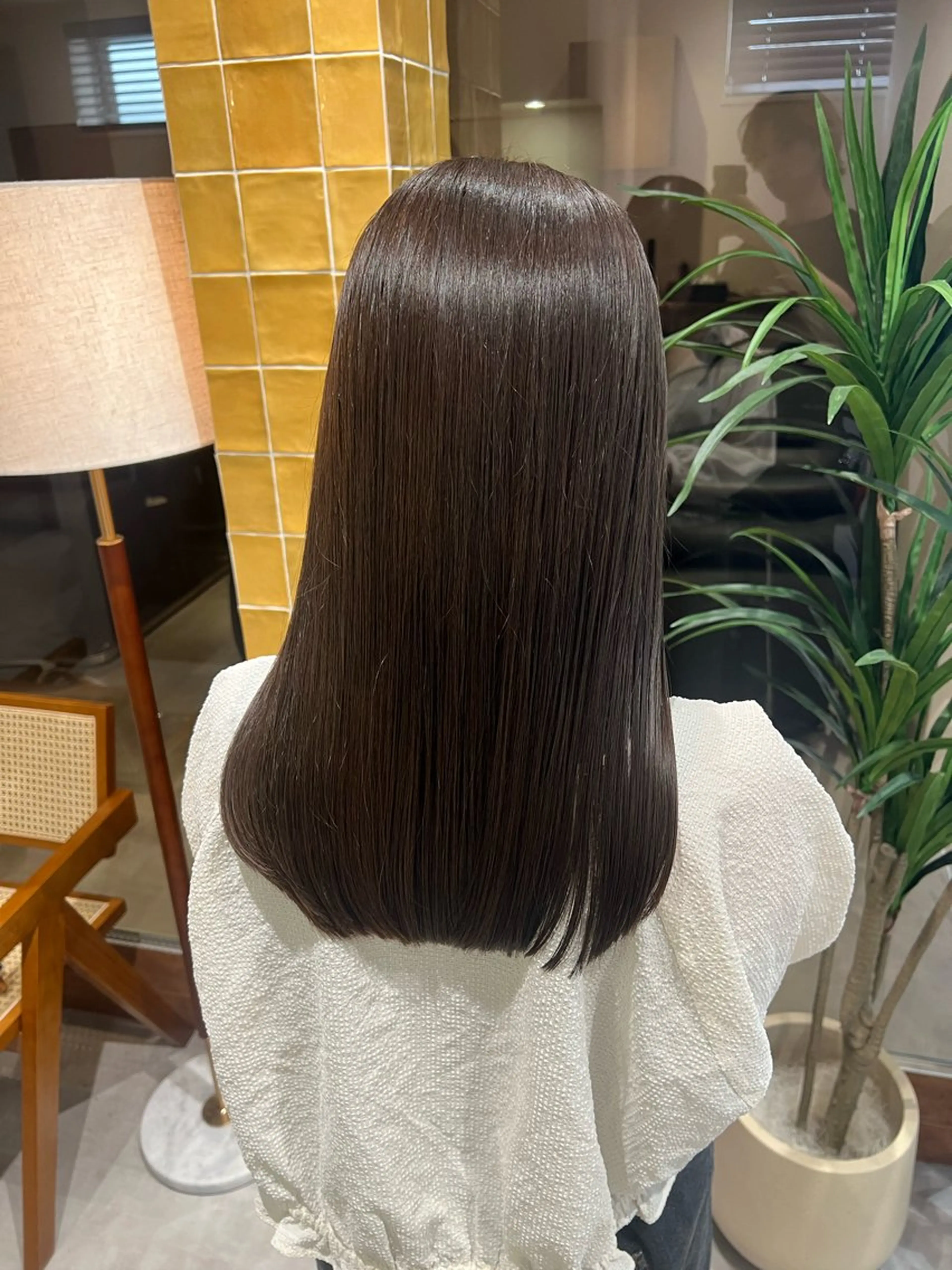 セミロング 縮毛矯正 カット 縮毛矯正 トリートメント 艶髪/透明感 レイヤー YUKIのヘアスタイル