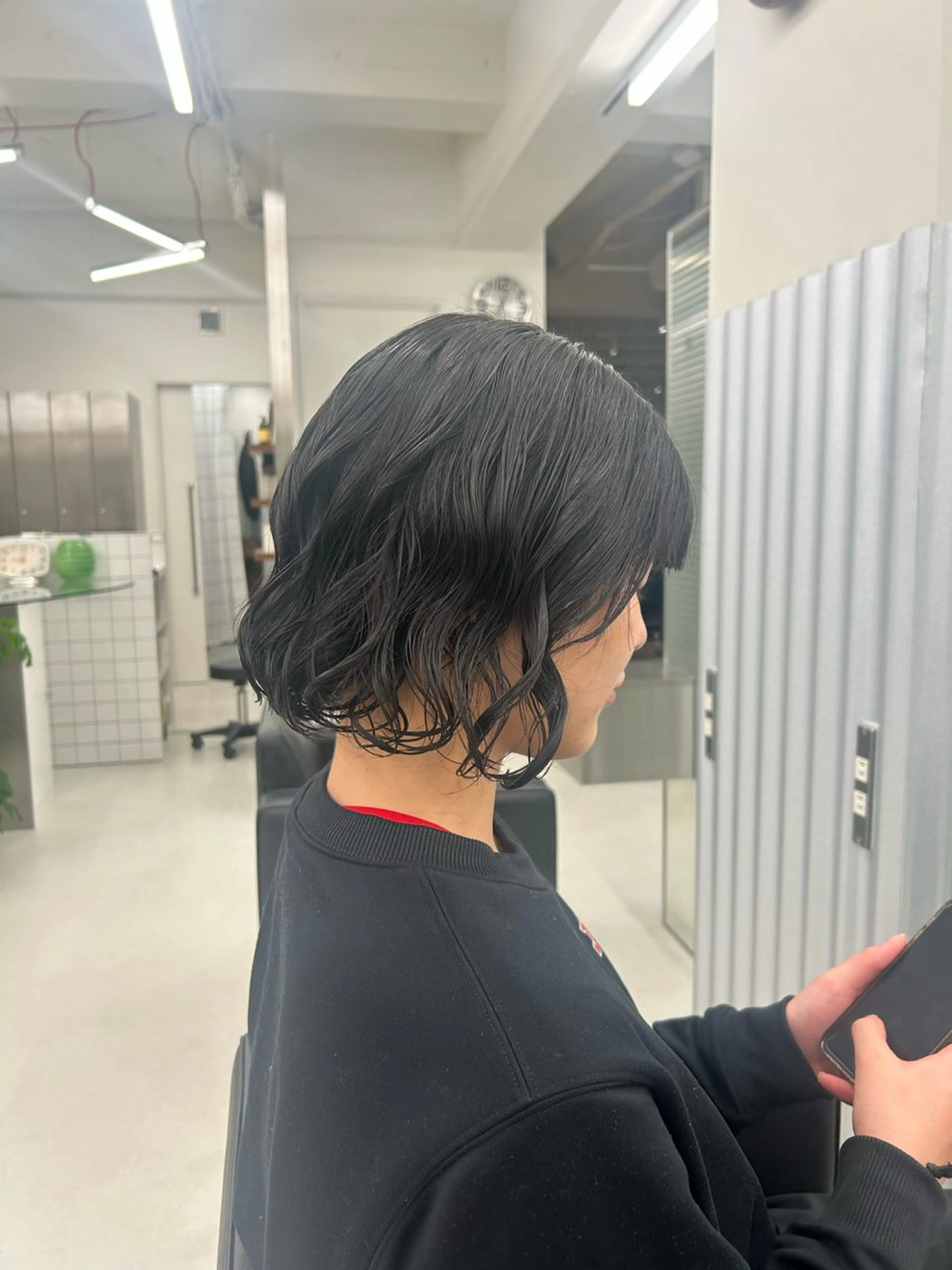 ショート パーマ パーマ aoba🩵/ボブ ×コテ巻き風パーマのヘアスタイル