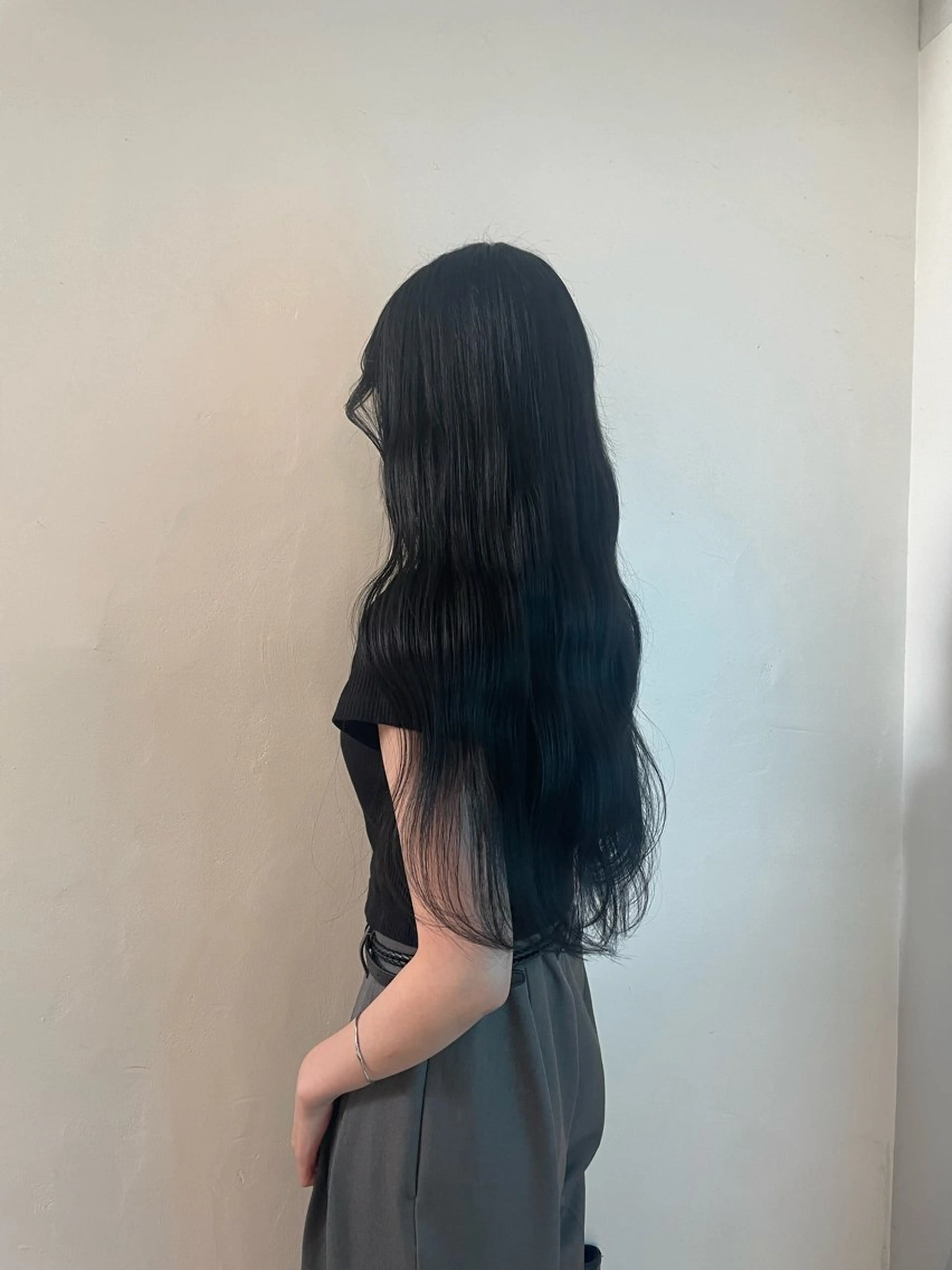 ロング カラー 黒髪 ブルーカラー ブルーブラック ヘアカラー 🌟暖色系ハイトーン 🌟AIのヘアスタイル