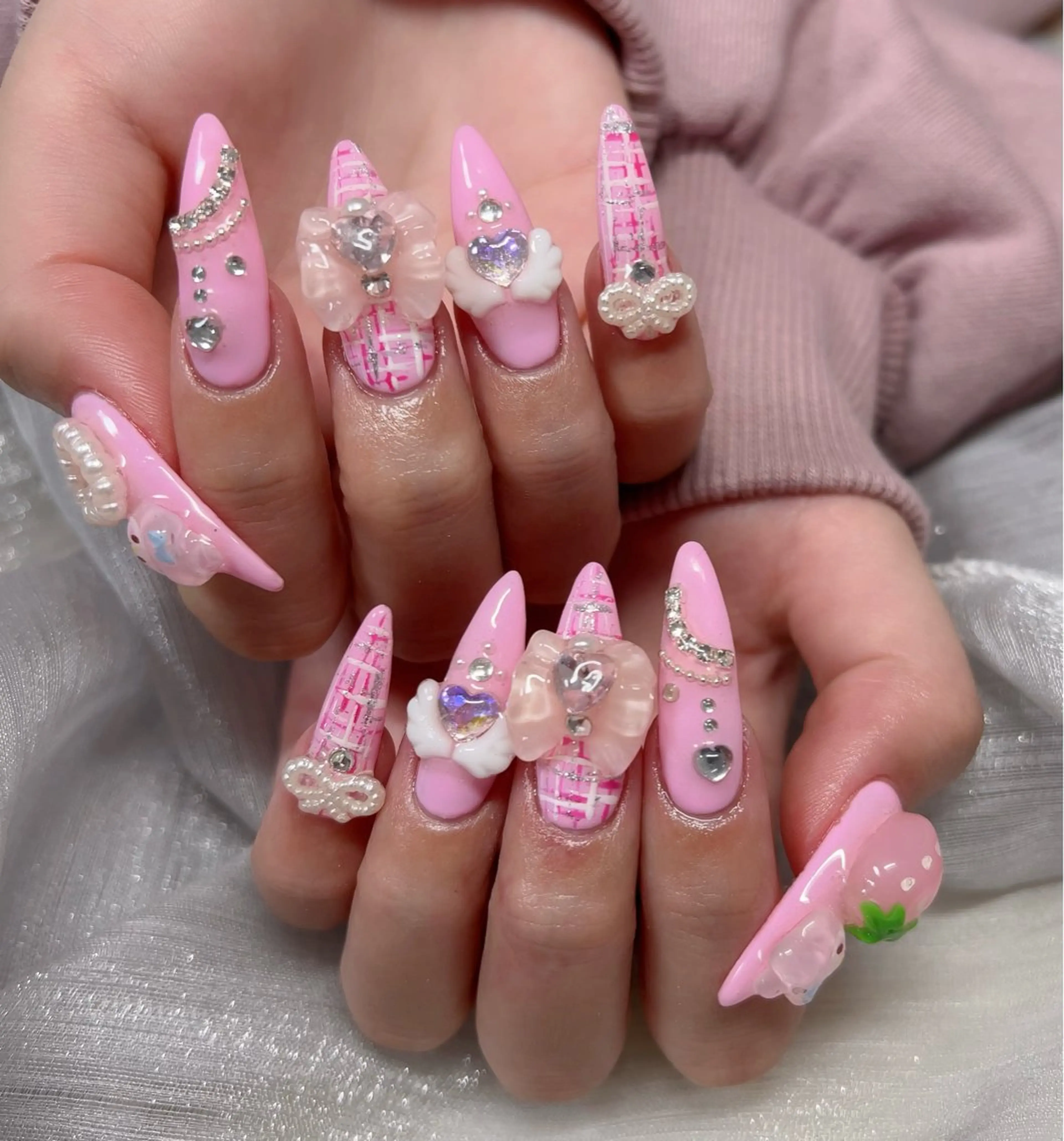 ネイル ハンドネイル ＆ME ネイルサロンのネイルデザイン