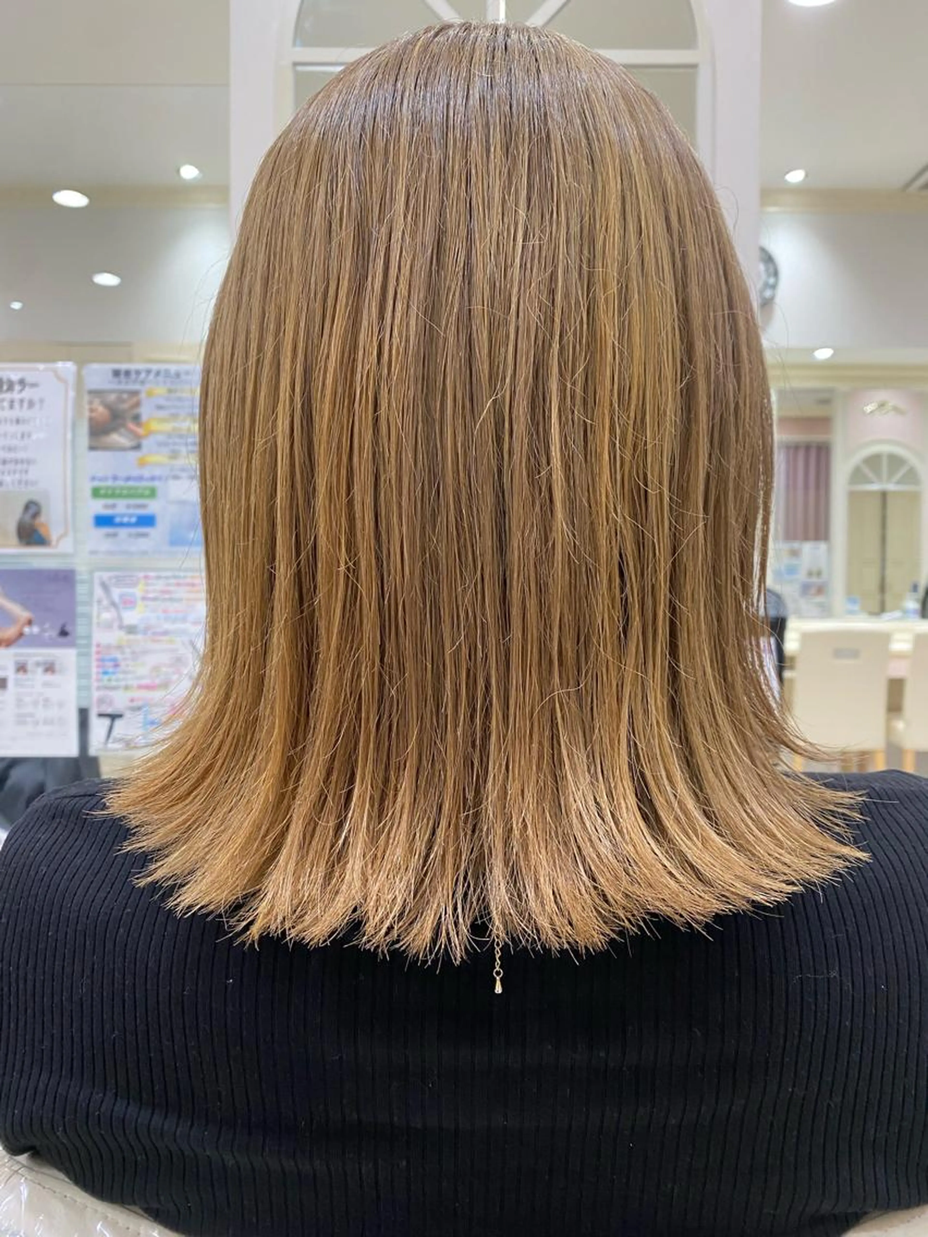 【自分のしたい色に✨ ハイトーンチャレンジしてみては？？🫧💕】カット➕ダブルカラーの写真