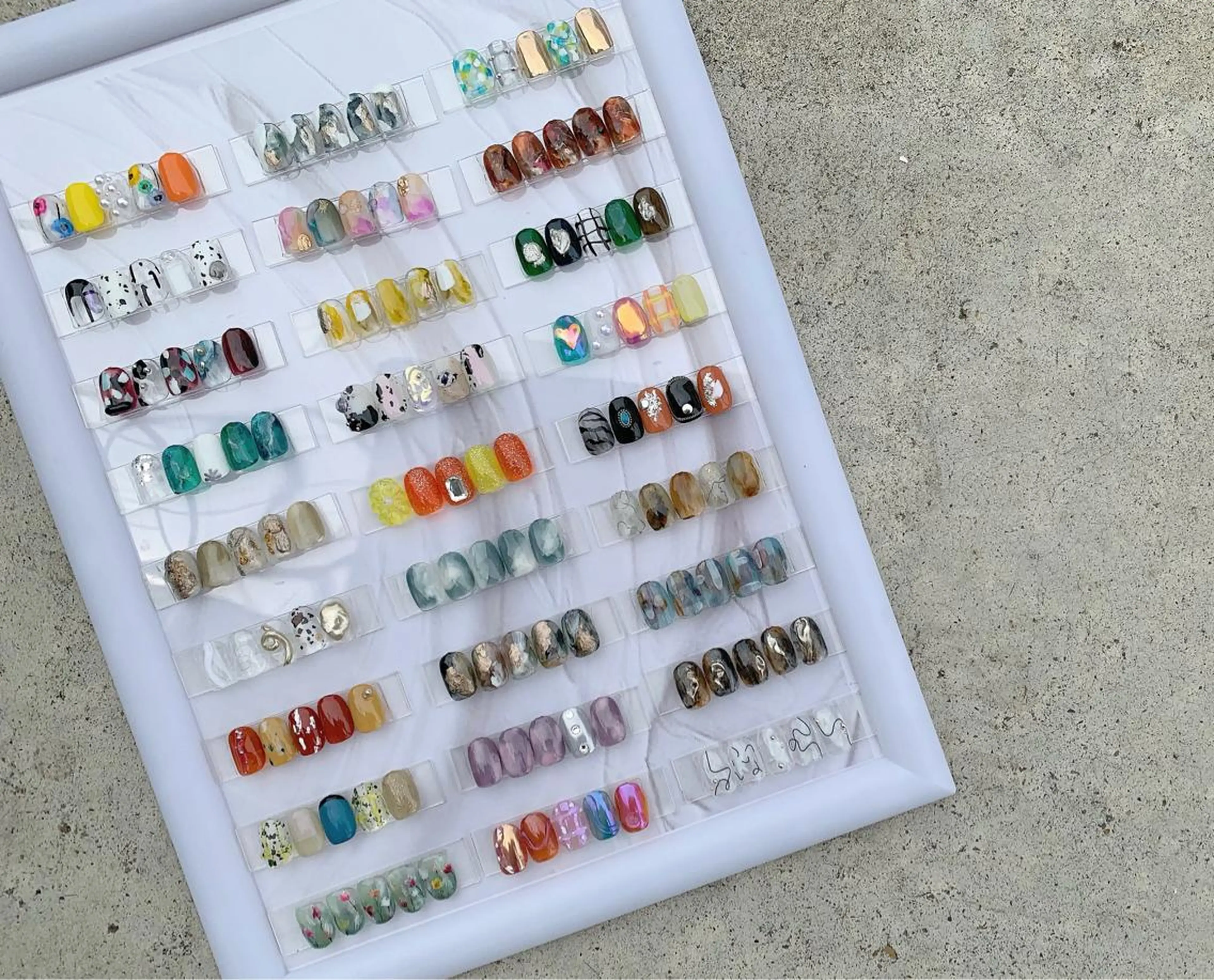 ネイル Rena colore'のネイルデザイン