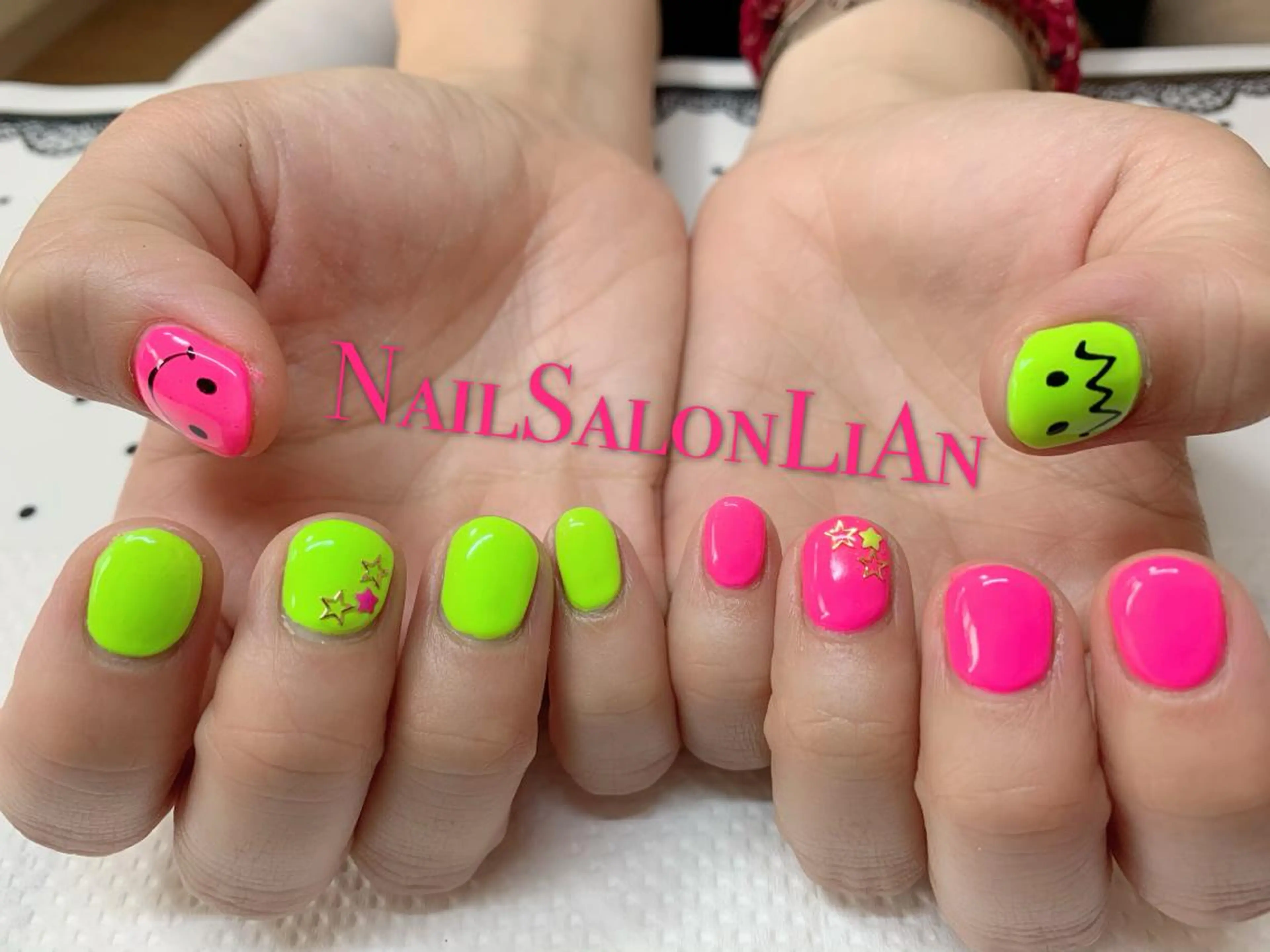 ネイル アートネイル 持ち込み シンプルネイル ストーンネイル NailSalon LiAnのネイルデザイン