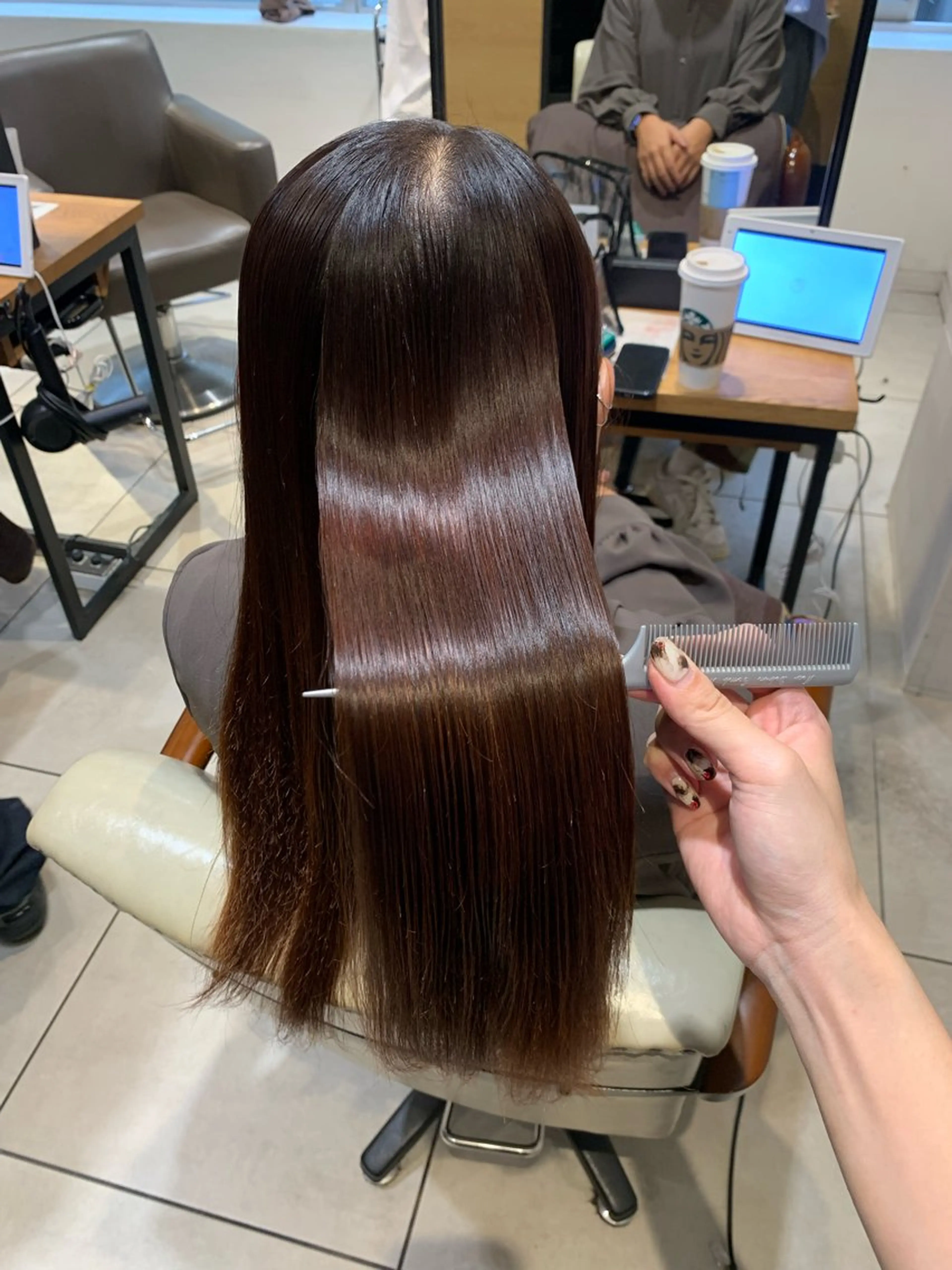 ロング カラー 縮毛矯正 縮毛矯正 トリートメント soëll所属・🤍そぶえ　ゆうな/ 暖色カラー/縮毛矯正のヘアスタイル