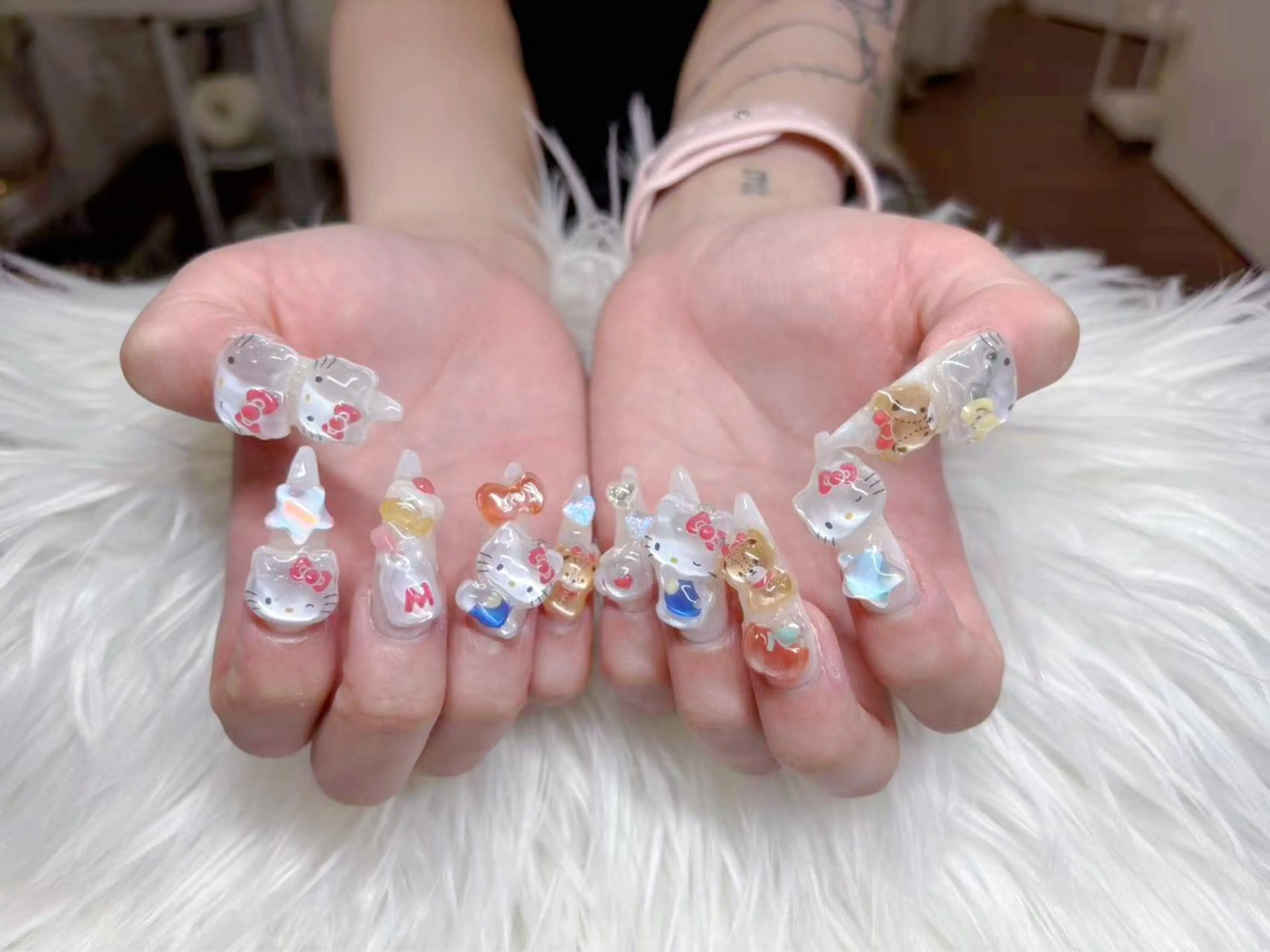 ネイル オーロラネイル チークネイル 長さ出し フットネイル フレンチネイル ハンドネイル ハンドケア The Nail & Eye Lashのその他イメージ