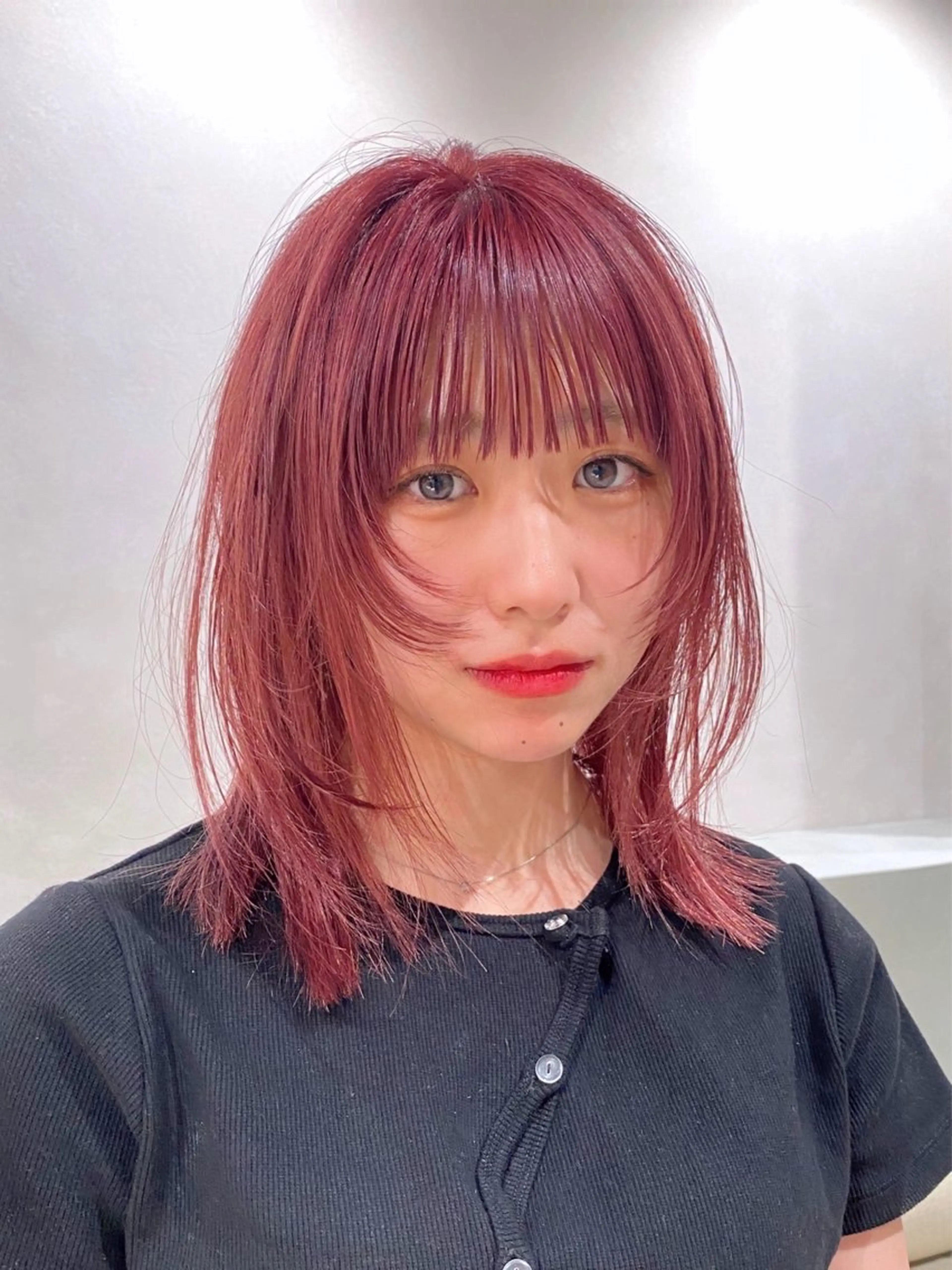 ミディアム 顔まわりレイヤー レイヤーカット カット ヘアカラー 栗原 瑞稀のヘアスタイル
