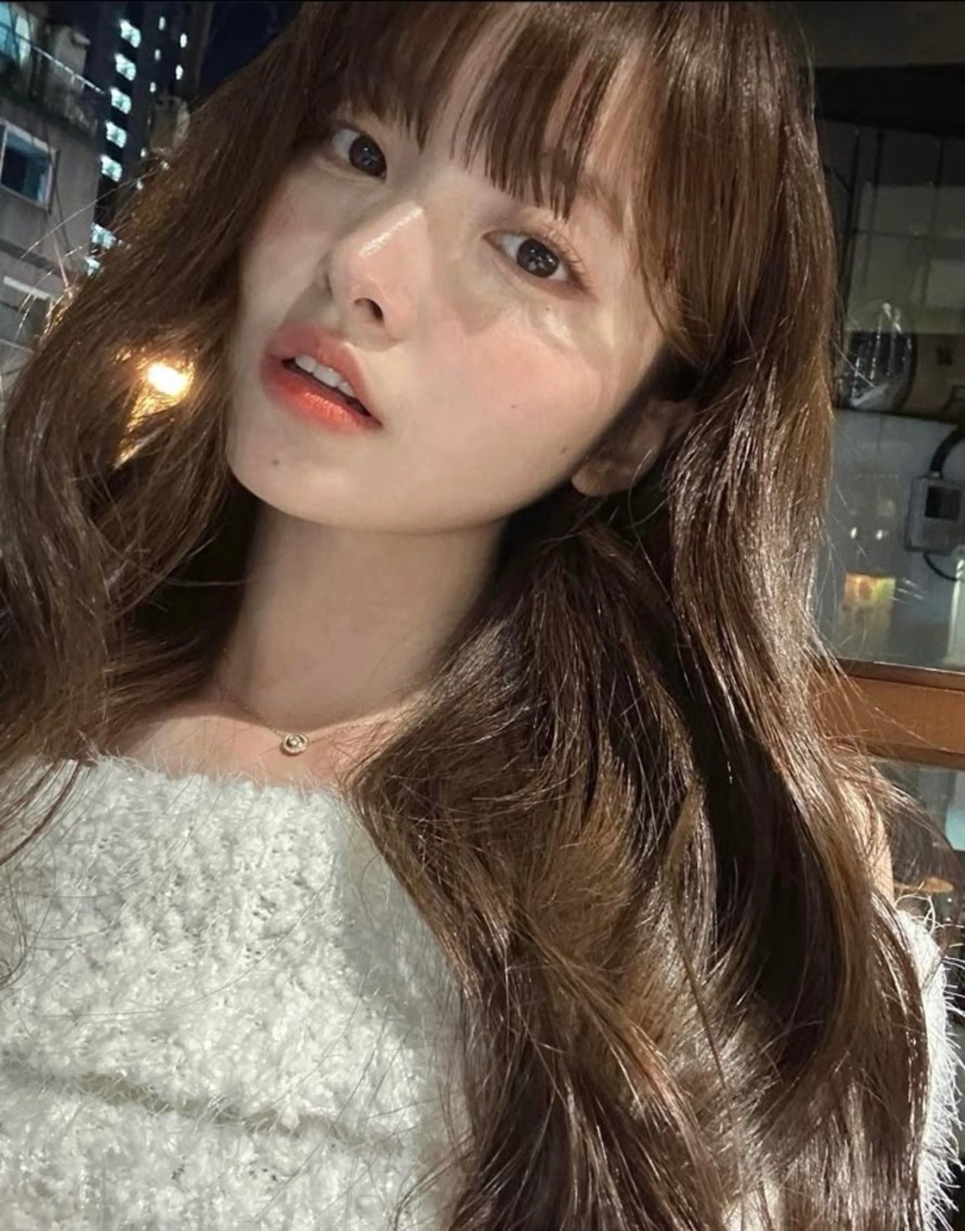 ロング カット ヘアカラー 韓国ヘア🇰🇷 YURIYAのヘアスタイル