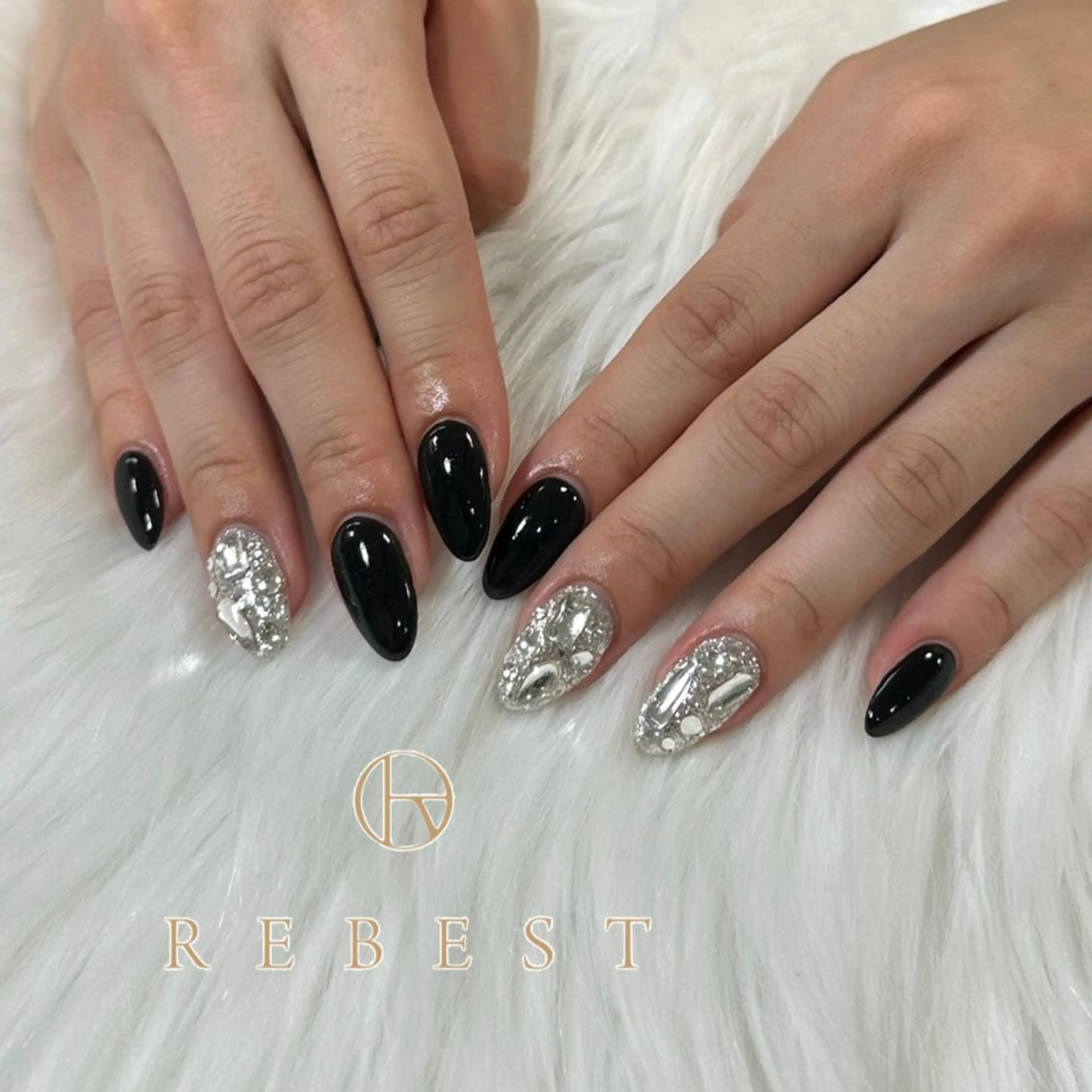 ネイル ❤️💛REBEST 付け放題Nailのネイルデザイン