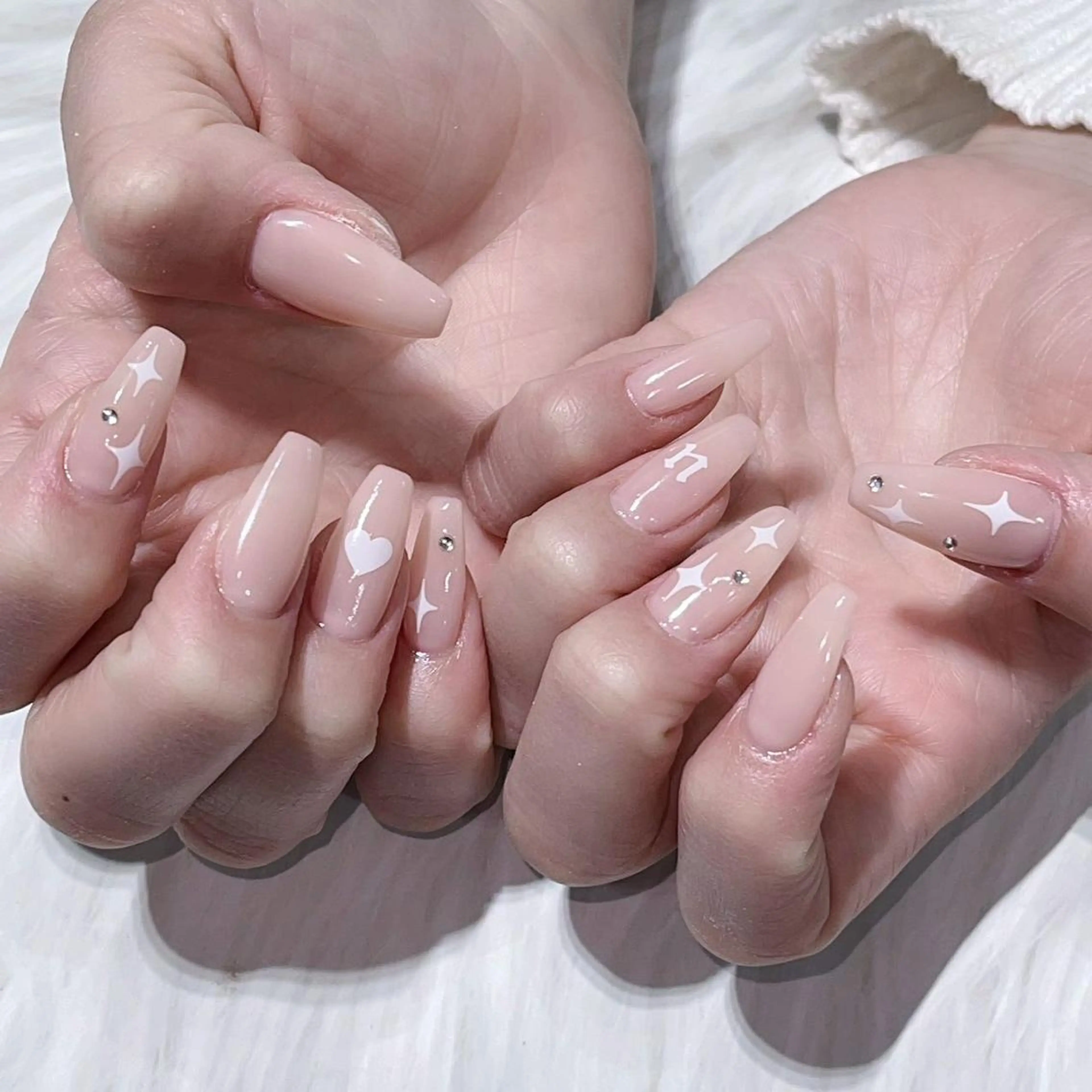 ネイル ハンドネイル Queens PUPUのネイルデザイン