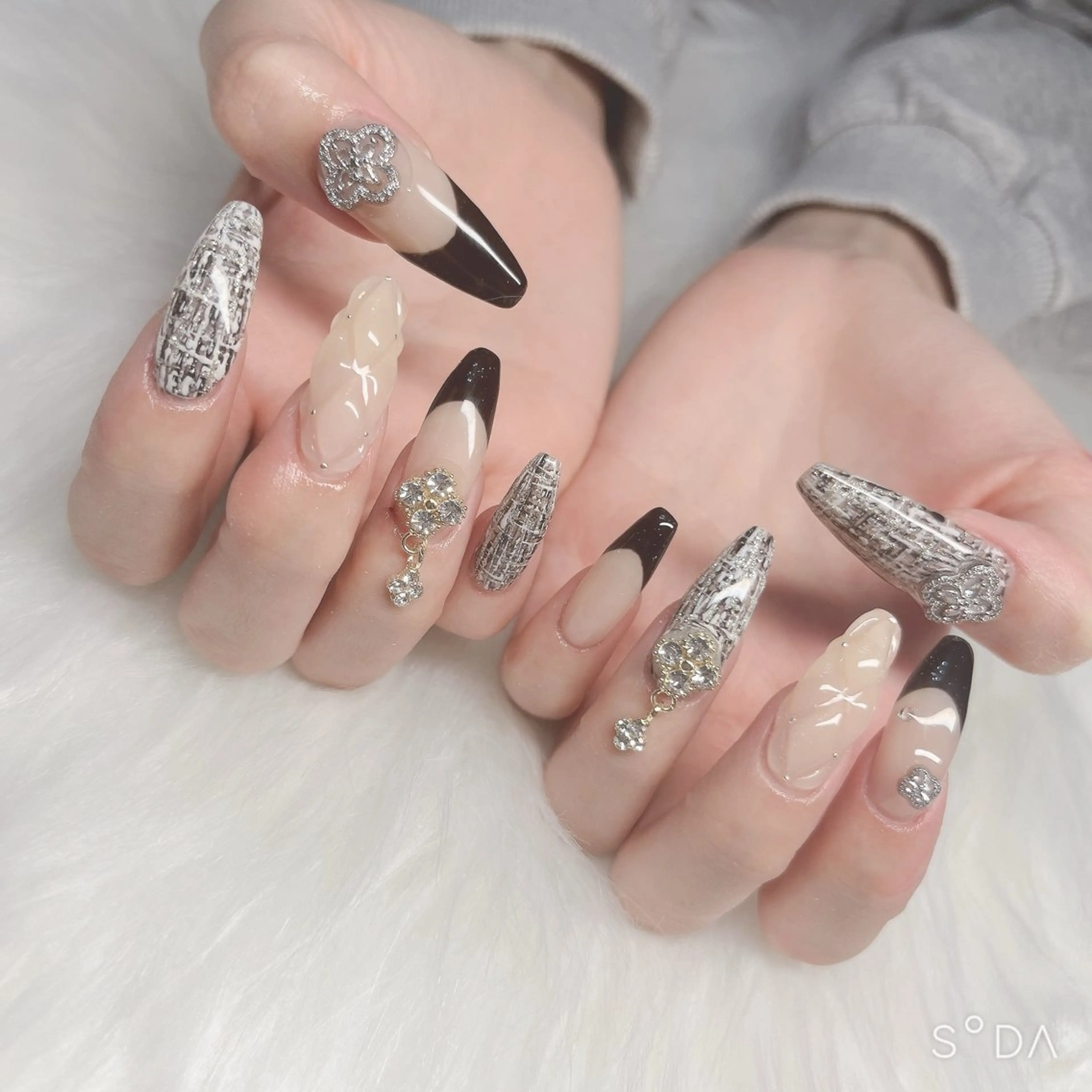 ネイル CARAT カラットのネイルデザイン