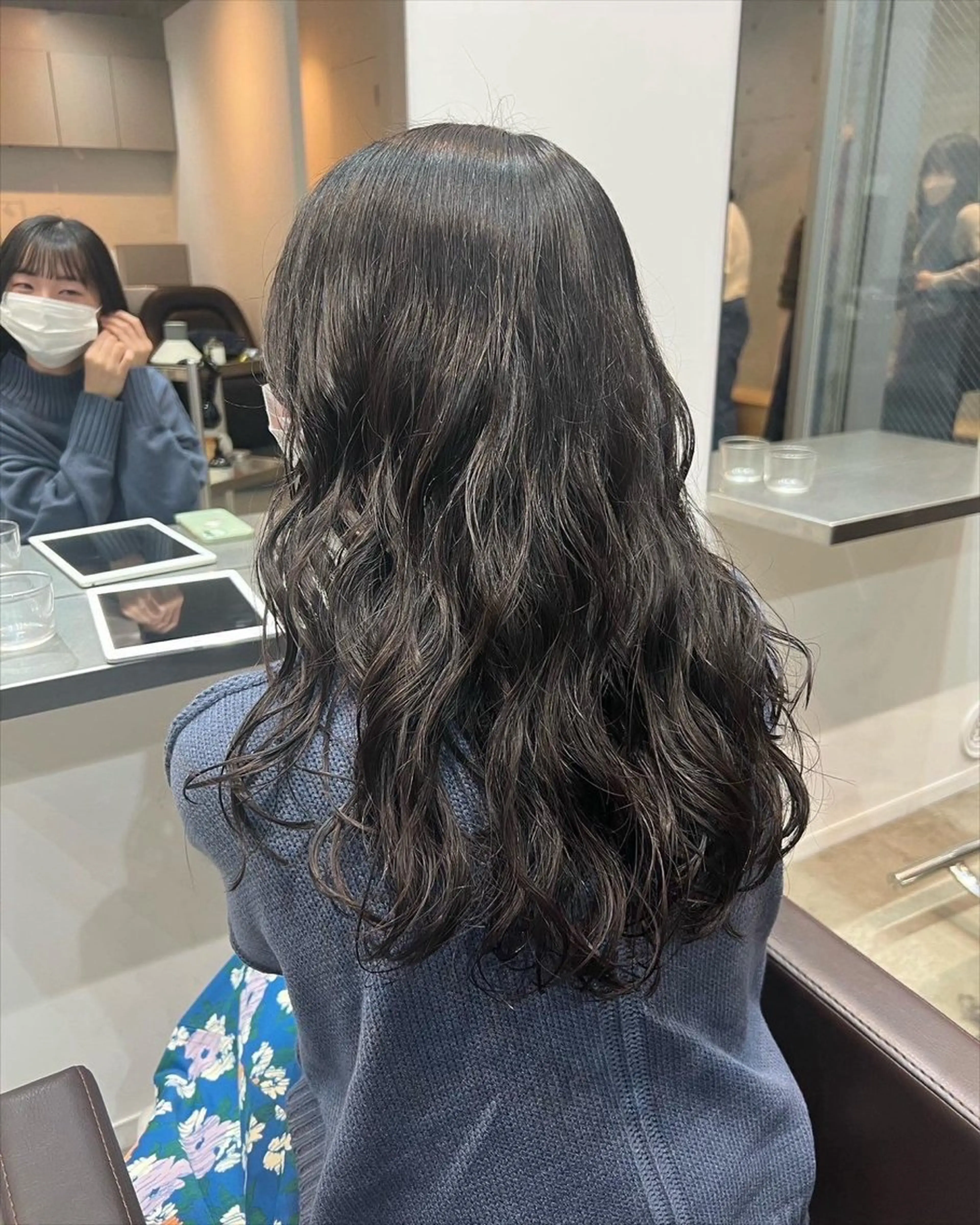 セミロング パーマ セミロングパーマ 髪質改善 縮毛矯正 デジタルパーマ カット パーマ トリートメント 【arc】Ruri コテ巻き風パーマのヘアスタイル