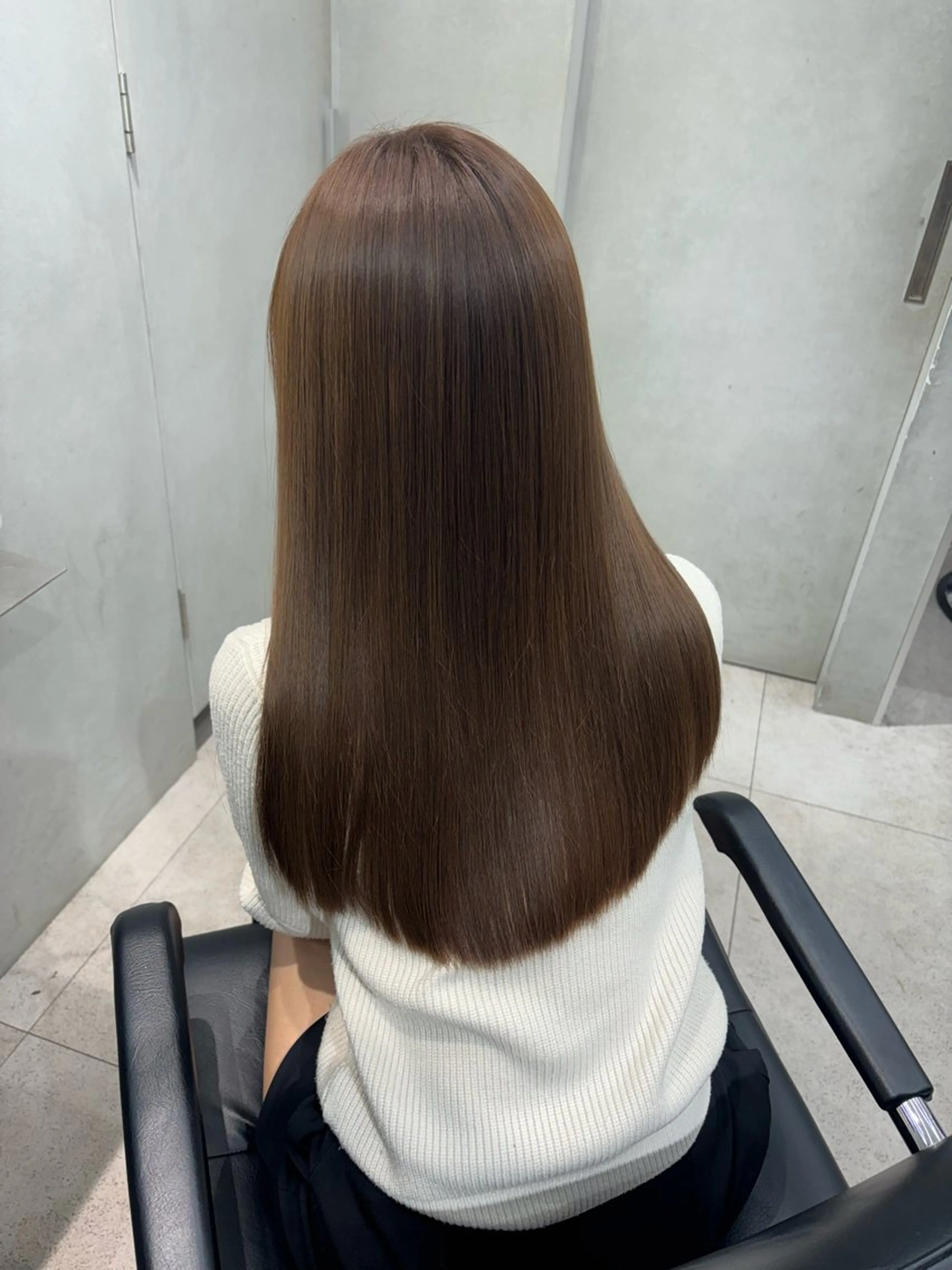 セミロング emi 韓国ワンホンヘアのヘアスタイル