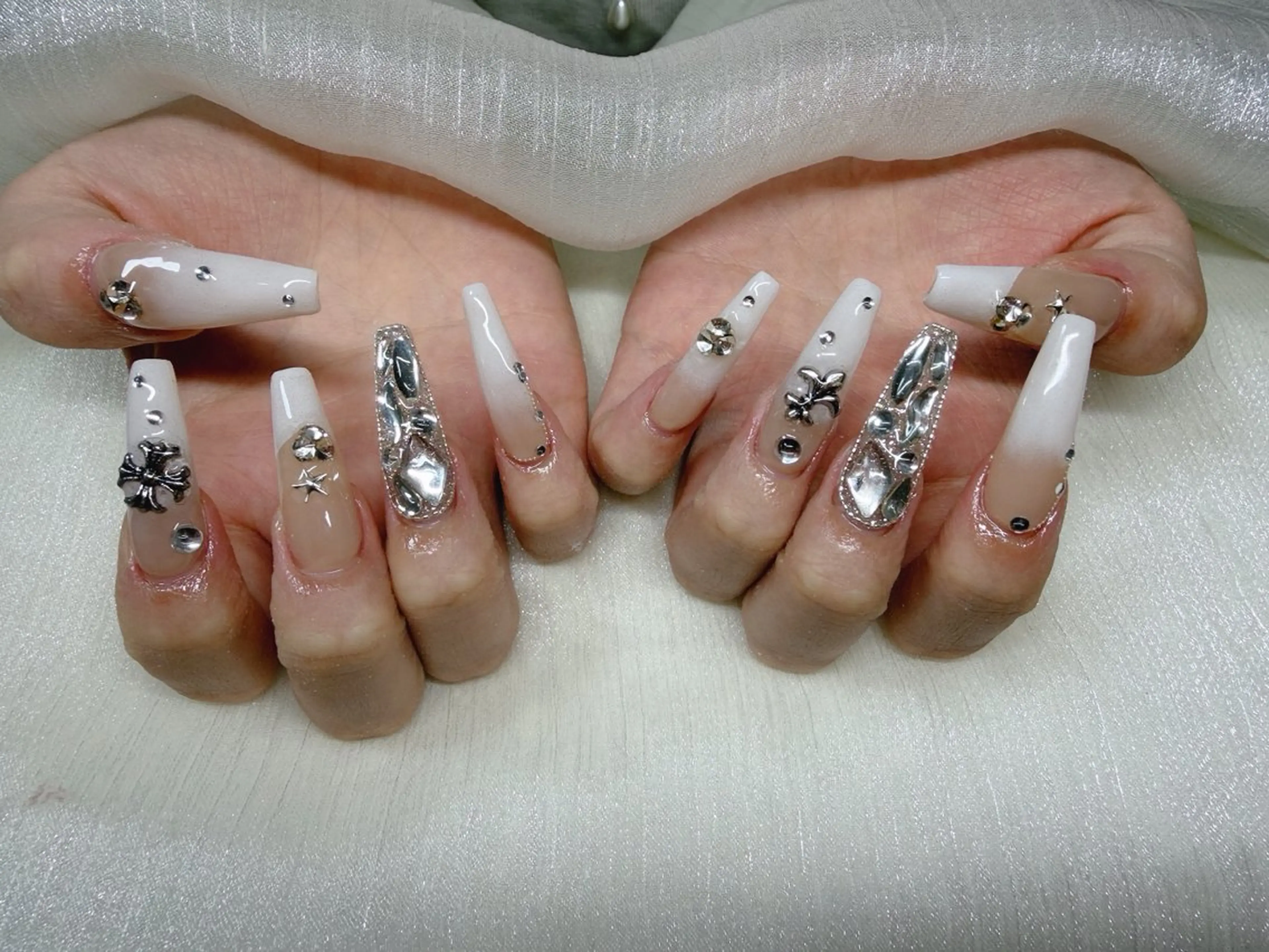 ネイル Rimi Nailアメリカ村のネイルデザイン